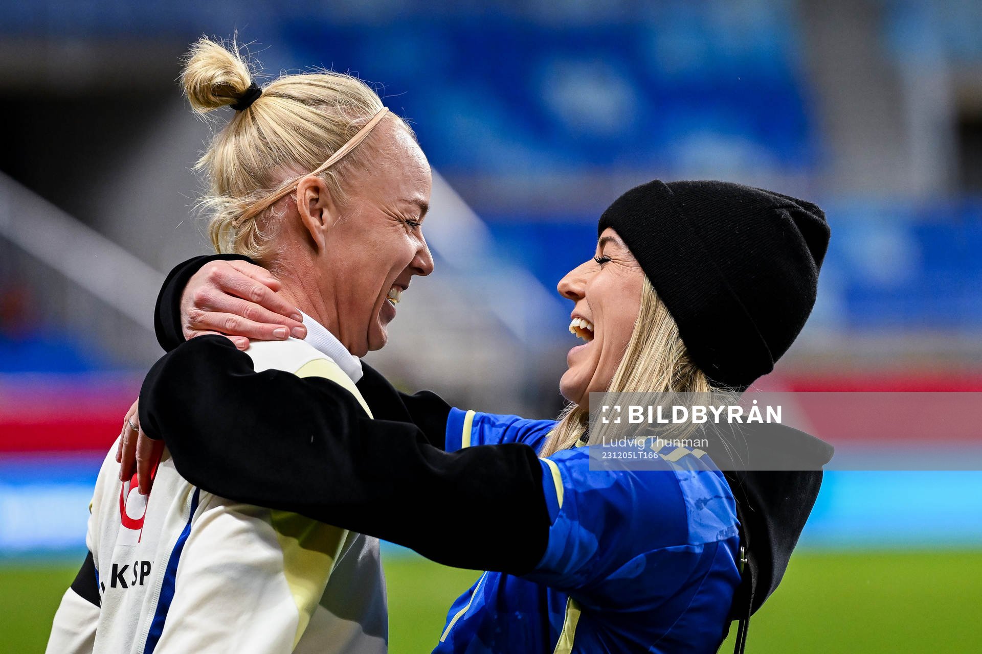 Caroline Seger and Olivia Schough of Sweden