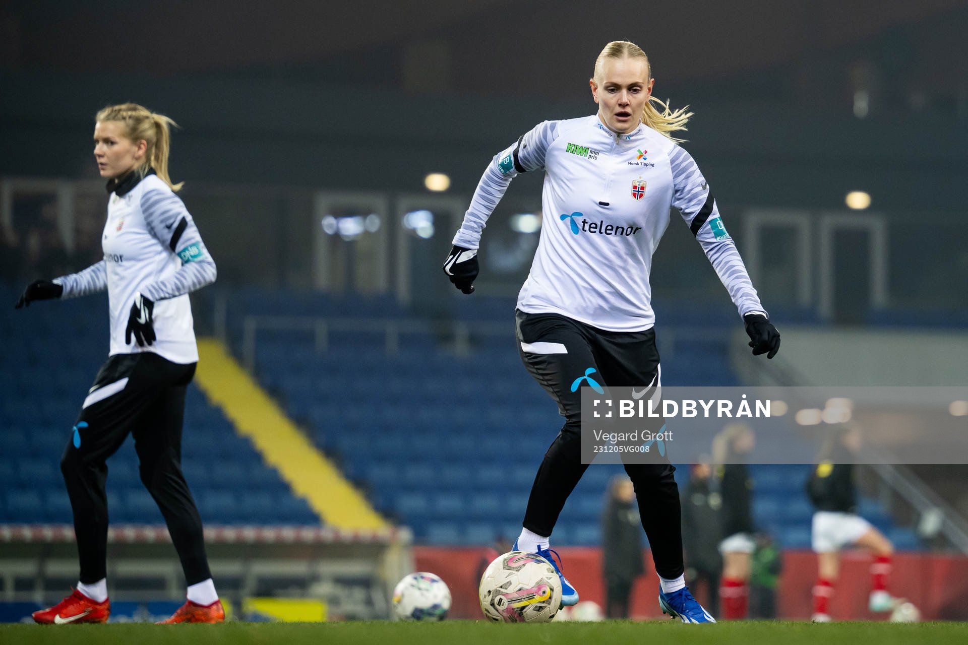 Karina Sævik of Norway warms up