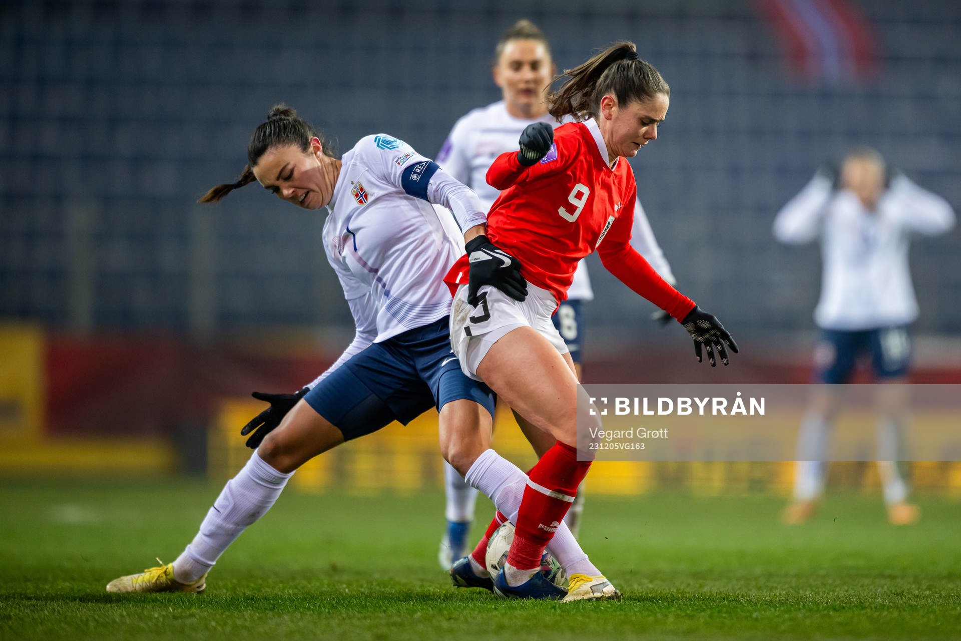 Ingrid Syrstad Engen of Norway and Sarah Zadrazil of Austria