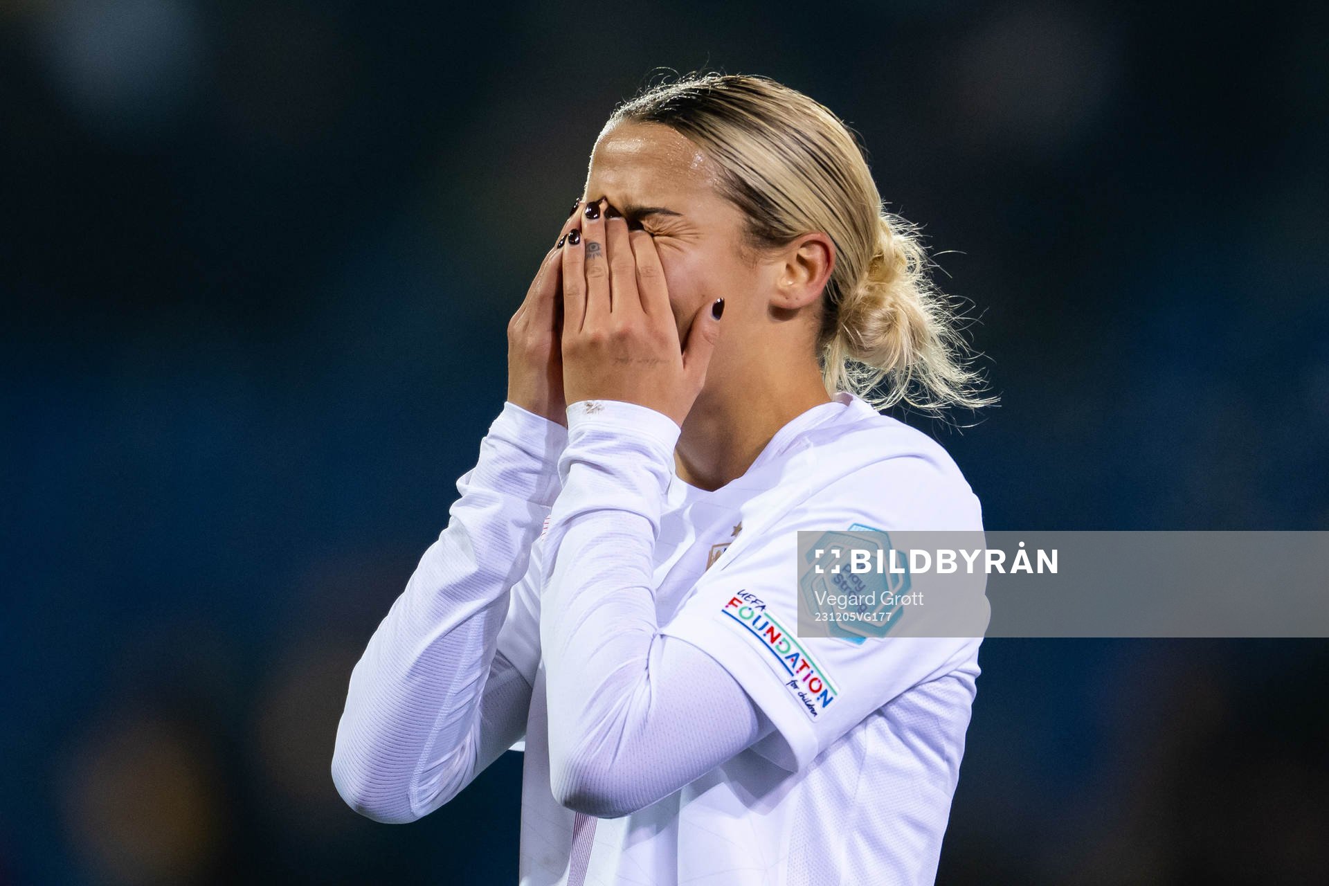 Celin Bizet Ildhusøy of Norway reacts