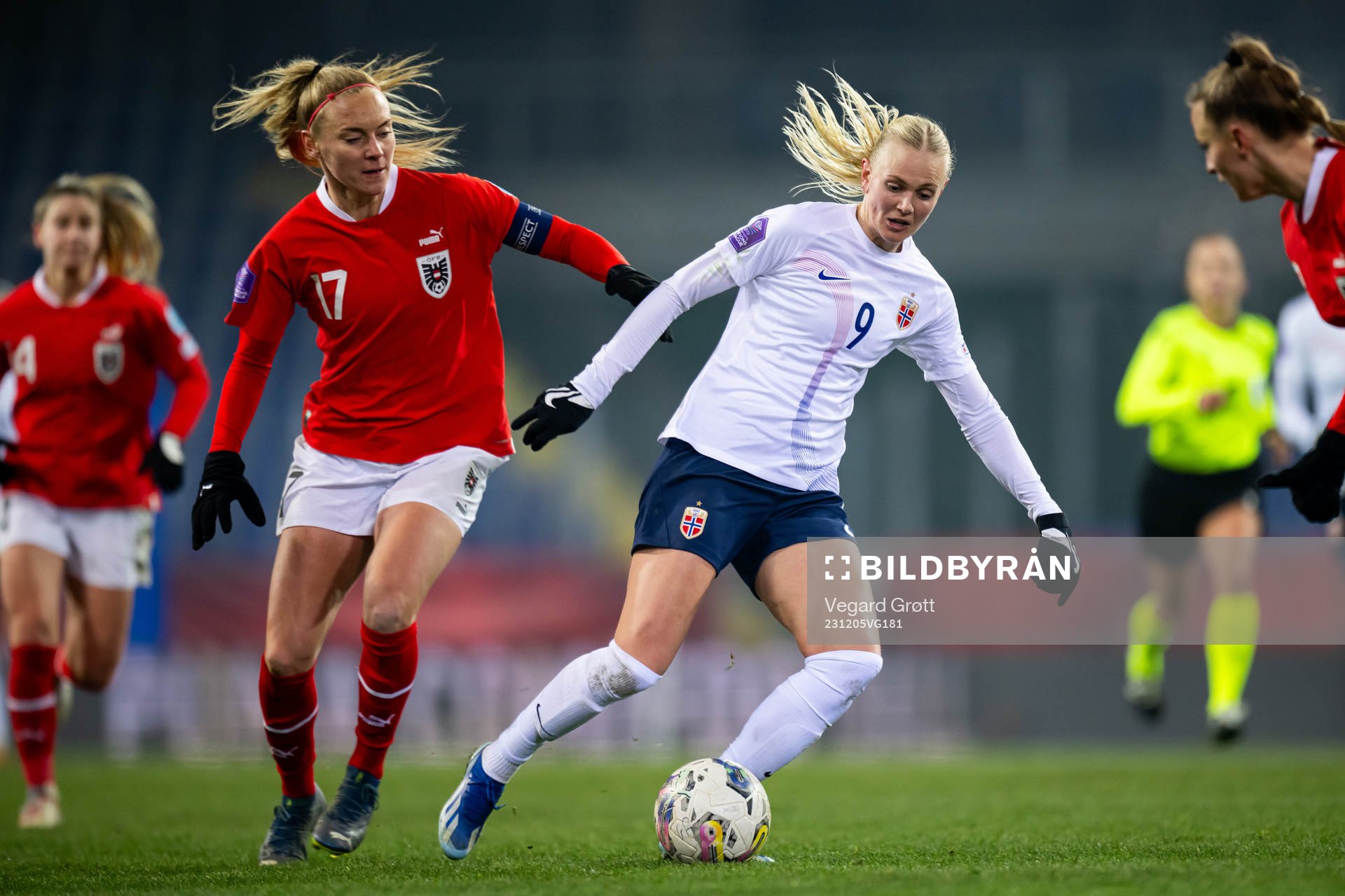 Sarah Puntigam of Austria and Karina Sævik of Norway