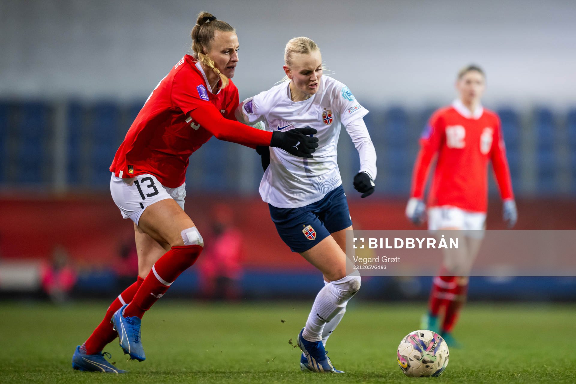 Virginia Kirchberger of Austria and Karina Sævik of Norway