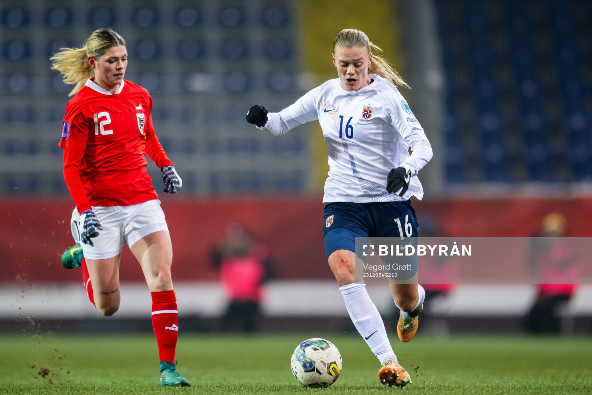 Eileen Campbel of Austria and Mathilde Harviken of Norway