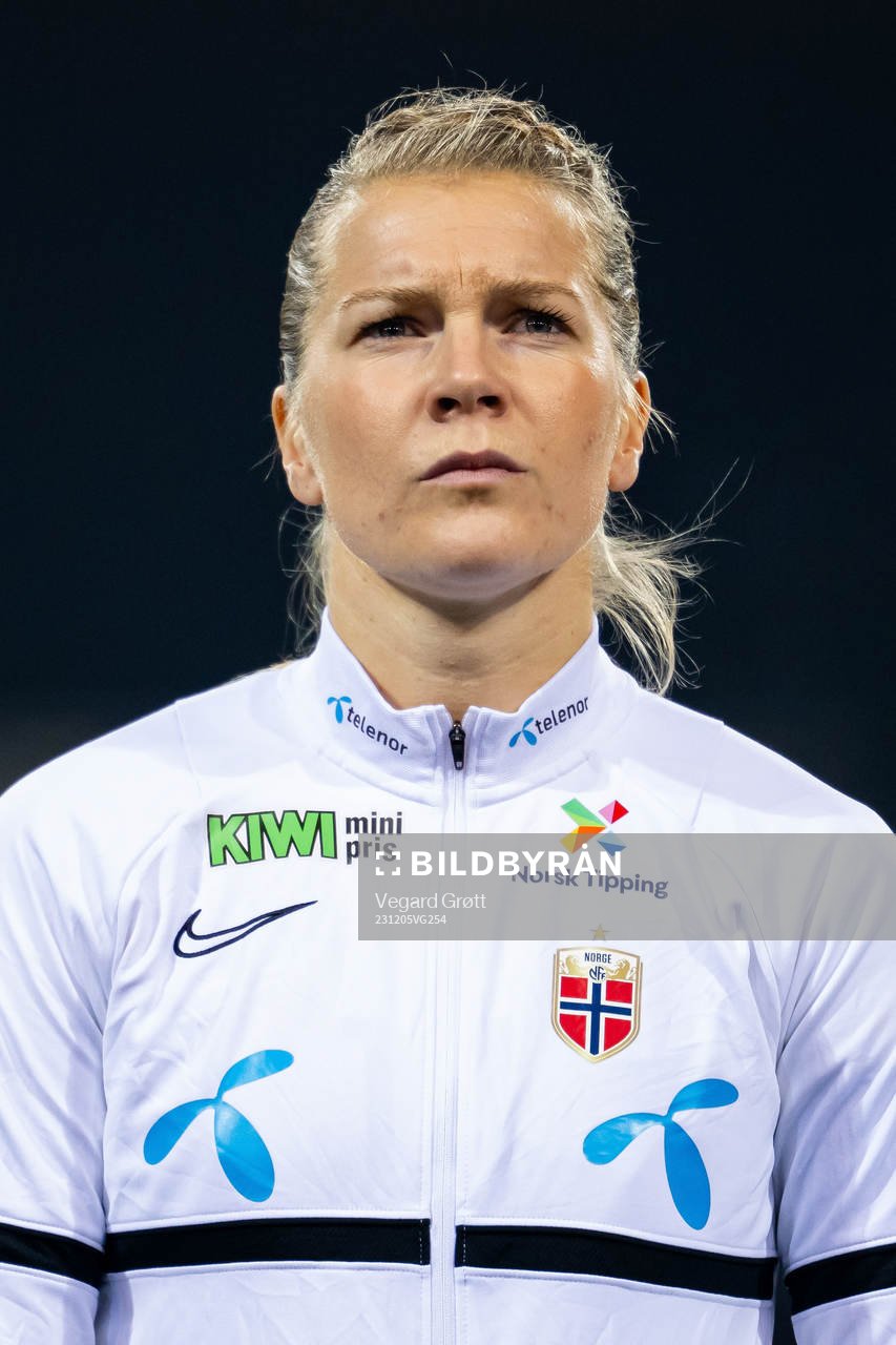 Ada Hegerberg of Norway line up