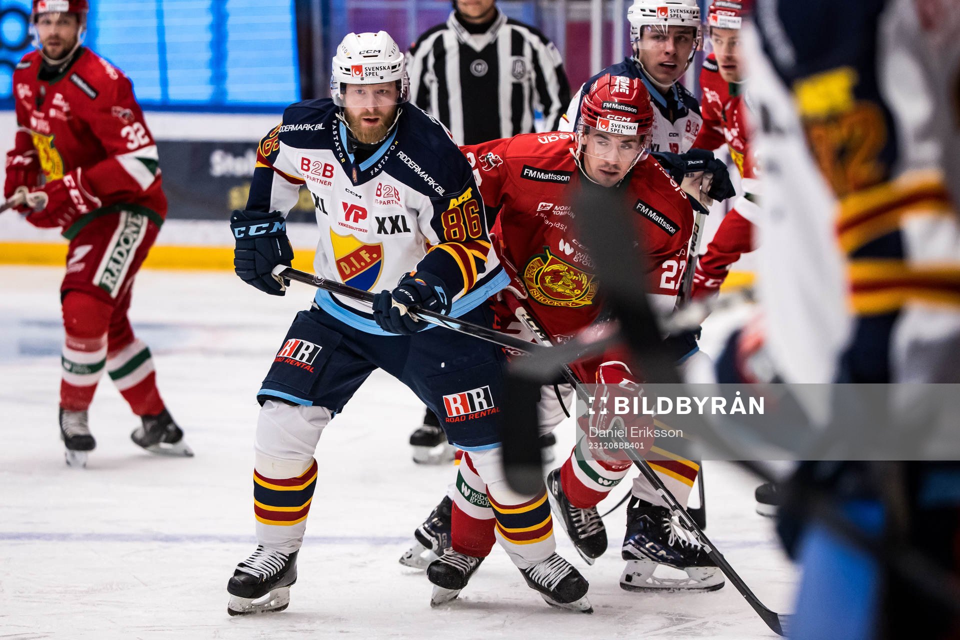 Djurgårdens IFs Linus Klasen och Mora IKs Ludvig Levinsson