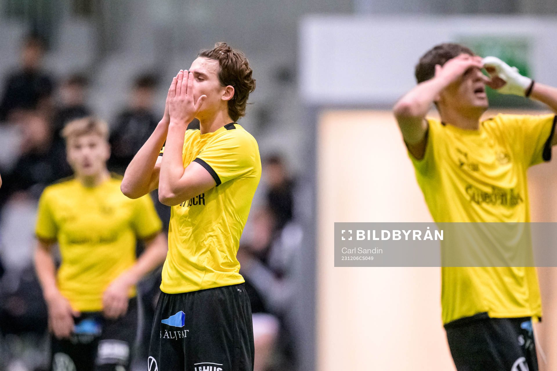 Mjällbys Filip Persson deppar