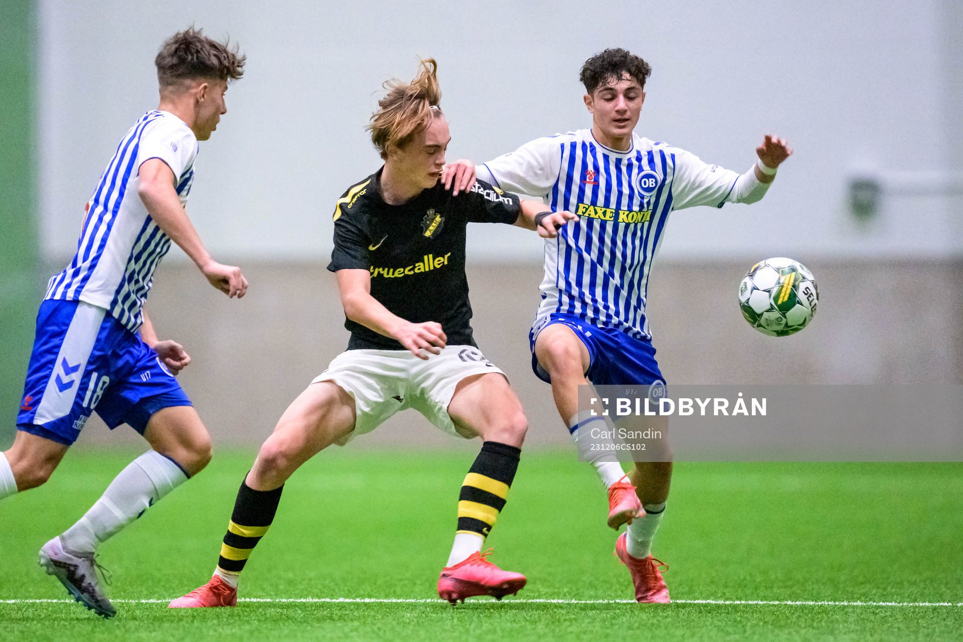 AIKs Yannick Geiger och Odenses Yeyha Abou-Lebde