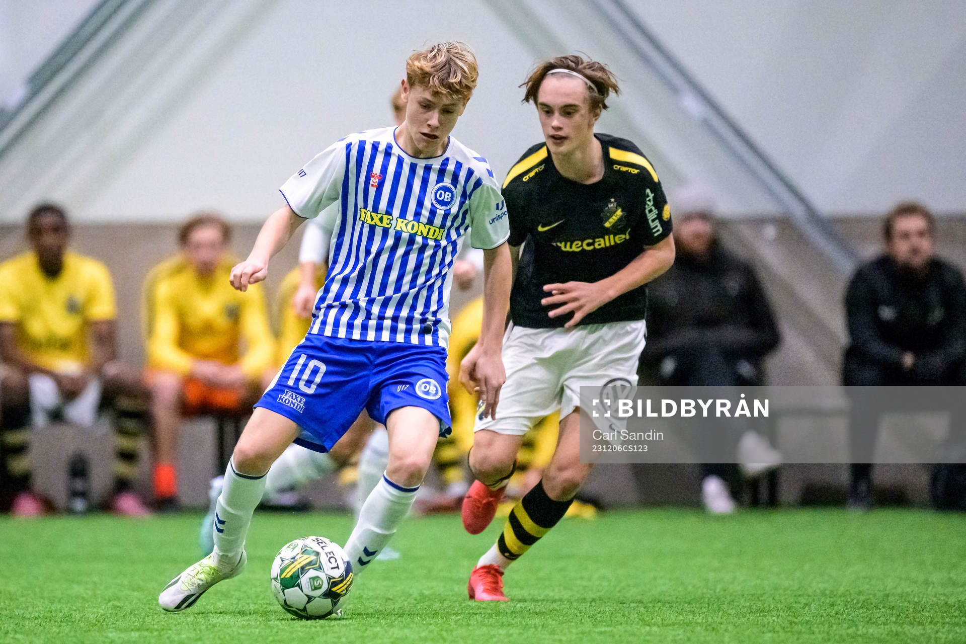 Odenses Viktor Bender och AIKs Yannick Geiger