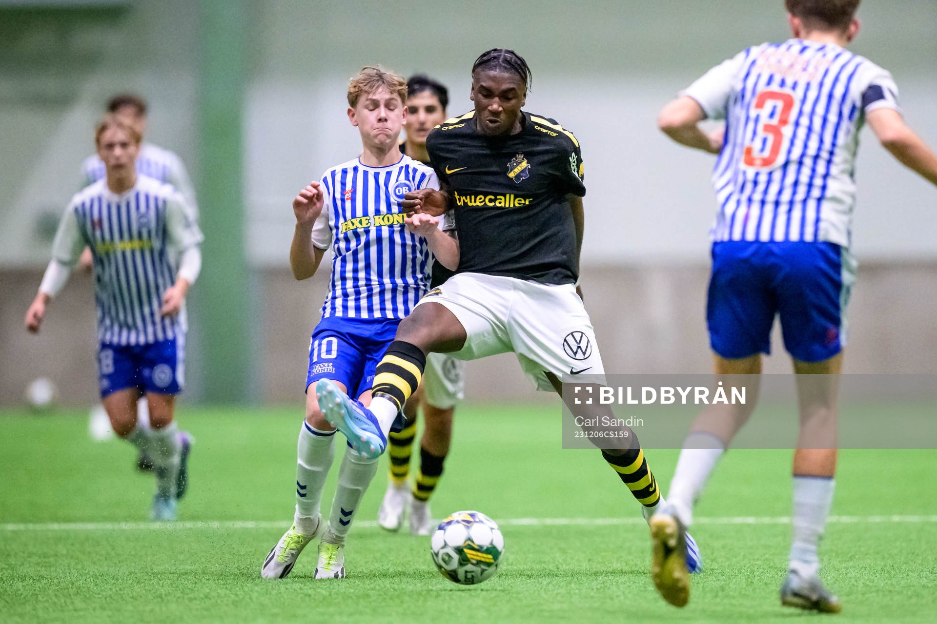 Odenses Viktor Bender och AIKs Arthur Konan