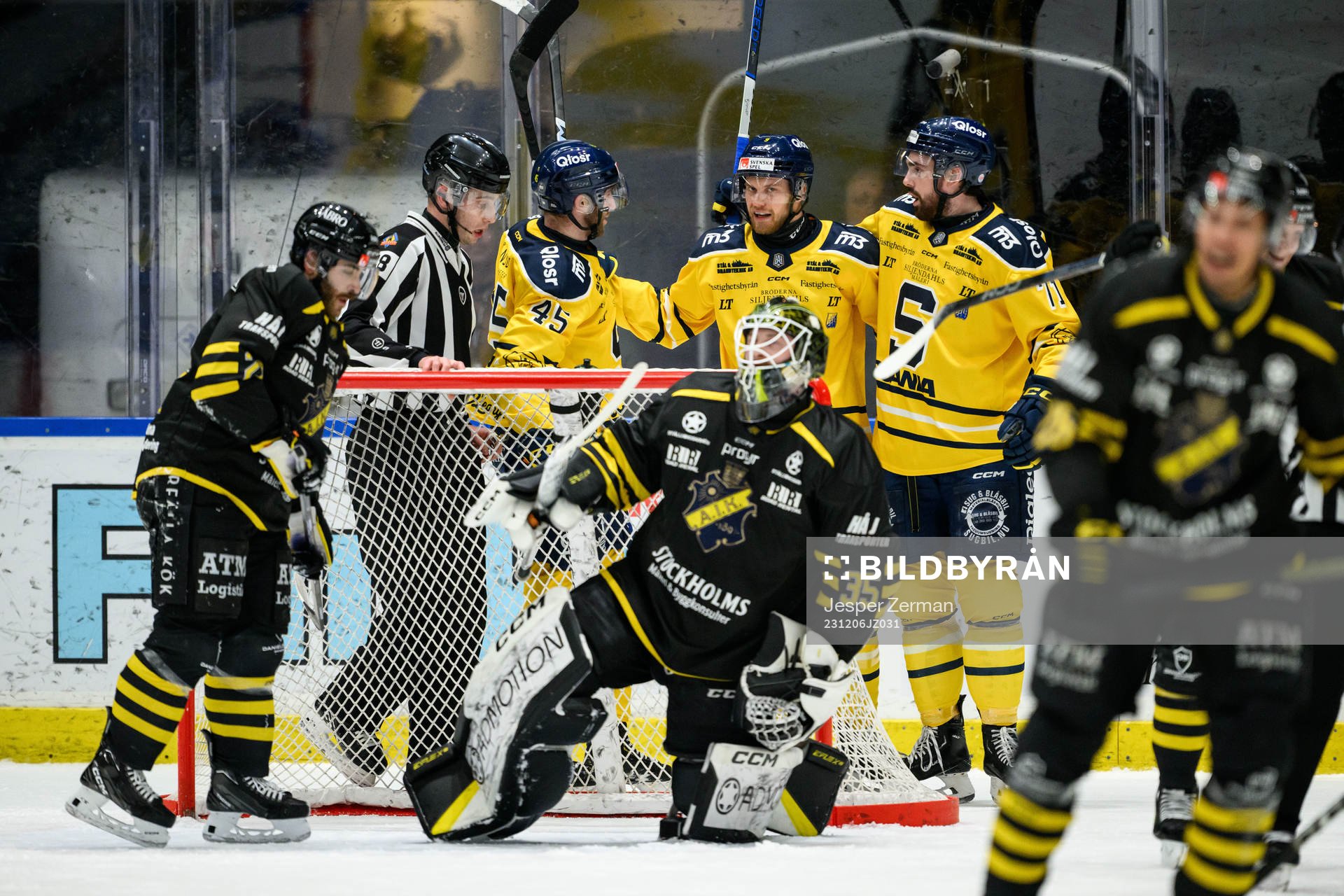 Södertälje SKs Viktor Grahn jublar