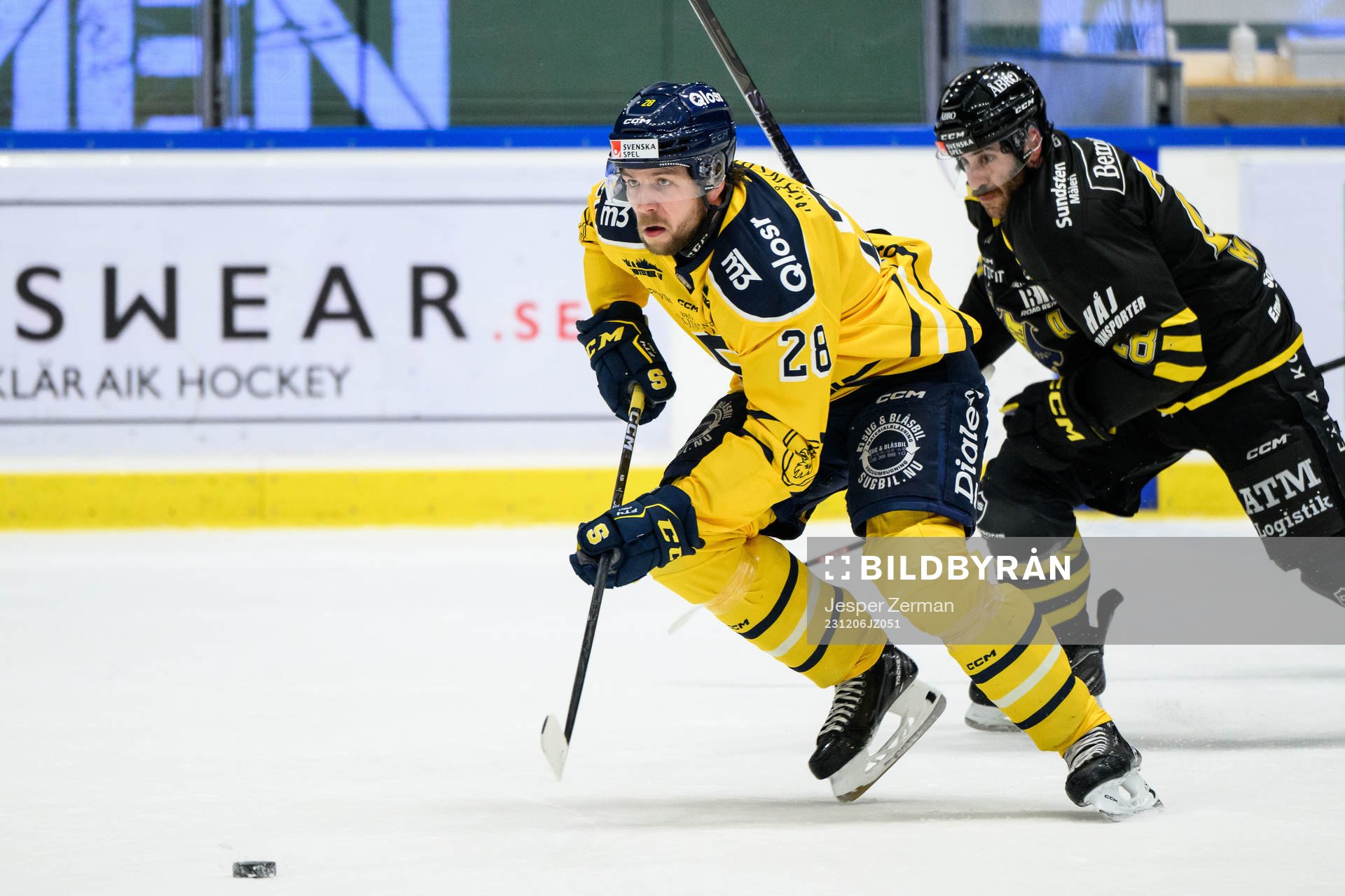 Södertälje SKs Emil Alba och AIKs Mathew Maione