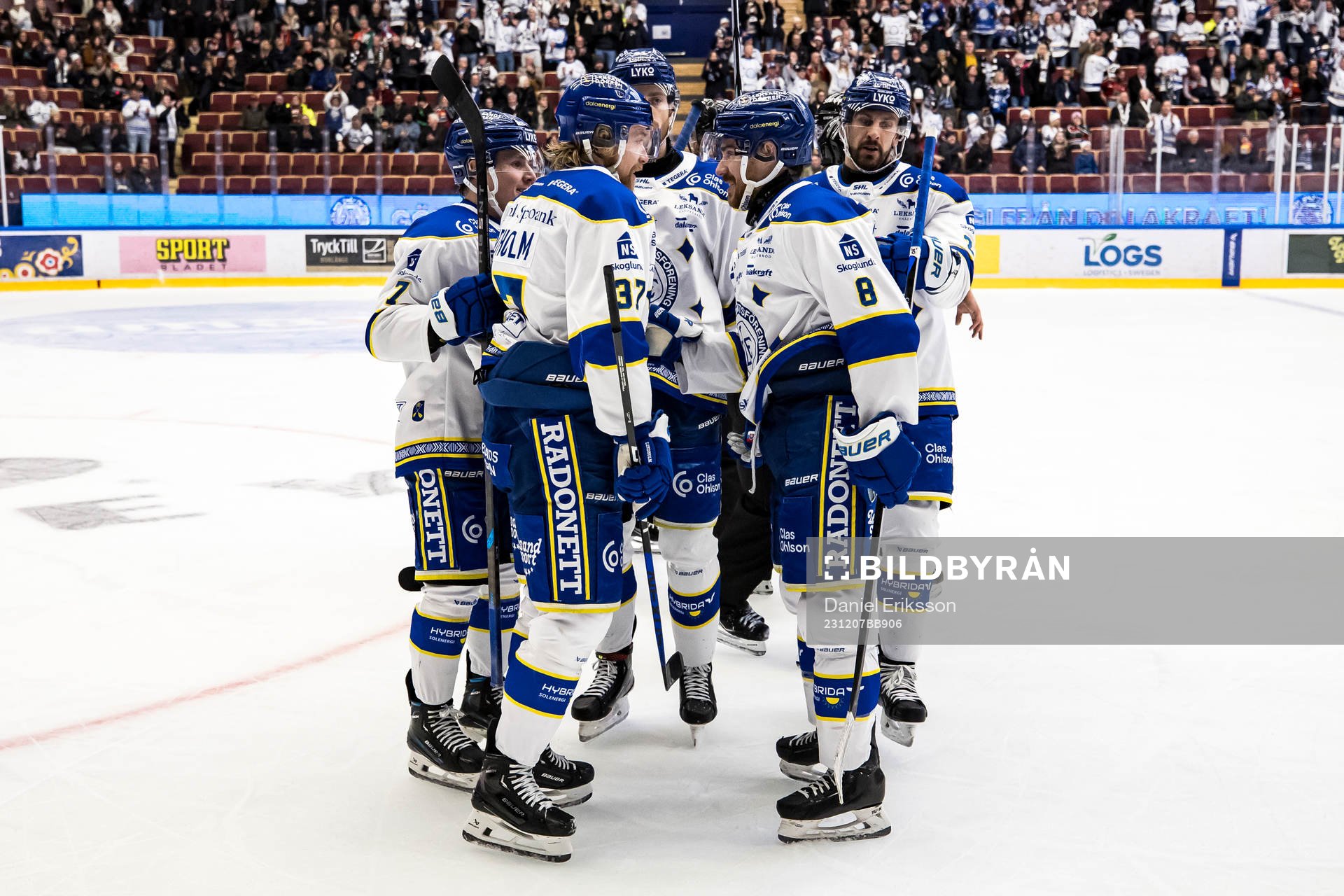 Leksands spelarna jublar