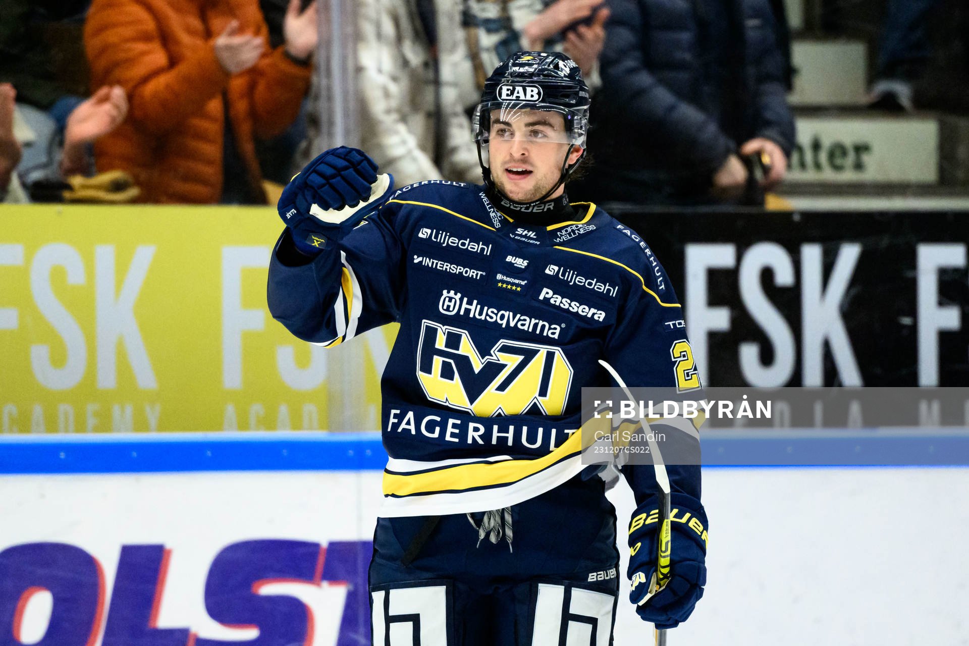 HV 71s Robert Nardella jublar