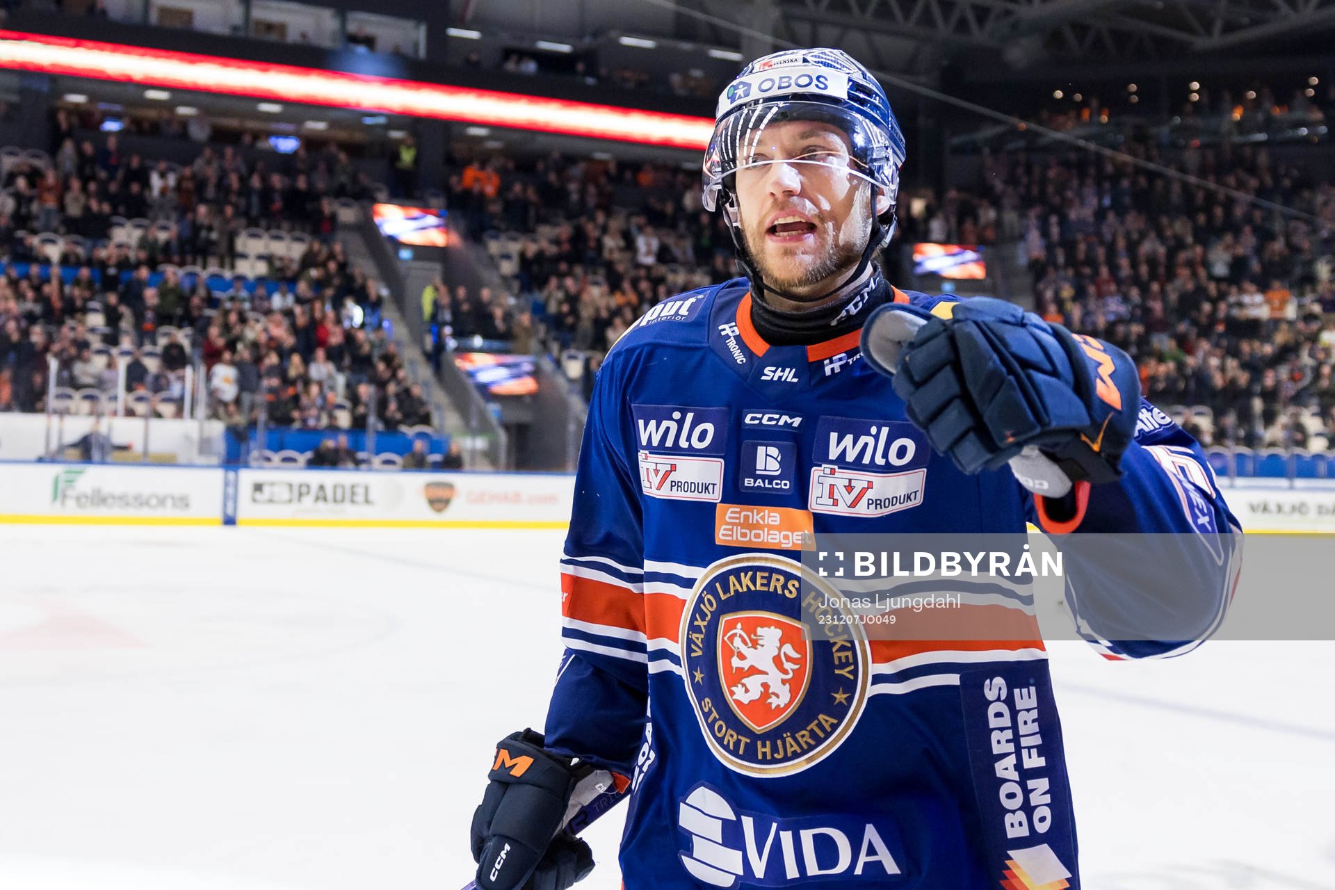 Växjö Lakers HCs Eric Martinsson jublar