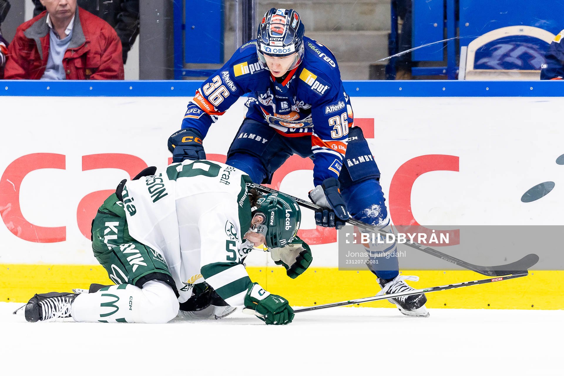 Färjestads Linus Johansson och Växjös Elias Rosén