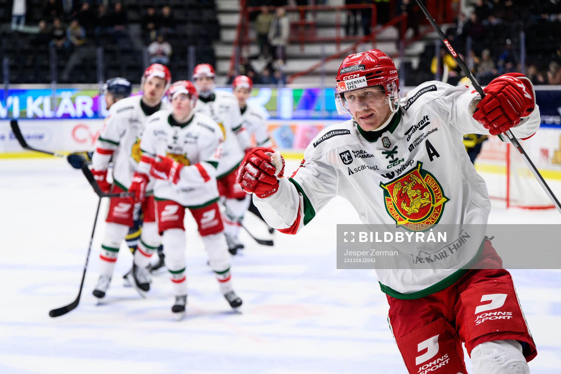 Moras Henrik Eriksson jublar