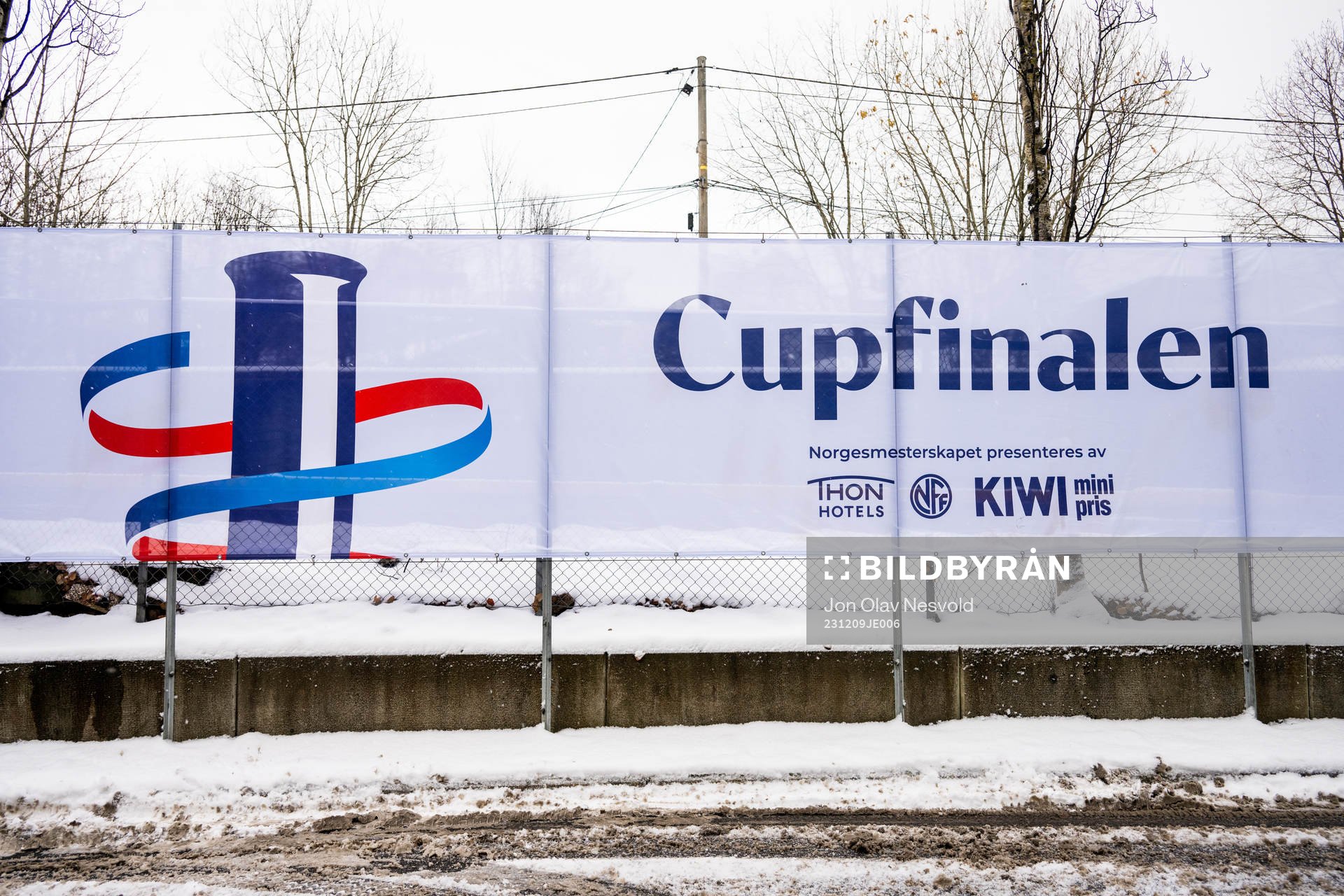 A banner outside of Ullevaal stadion