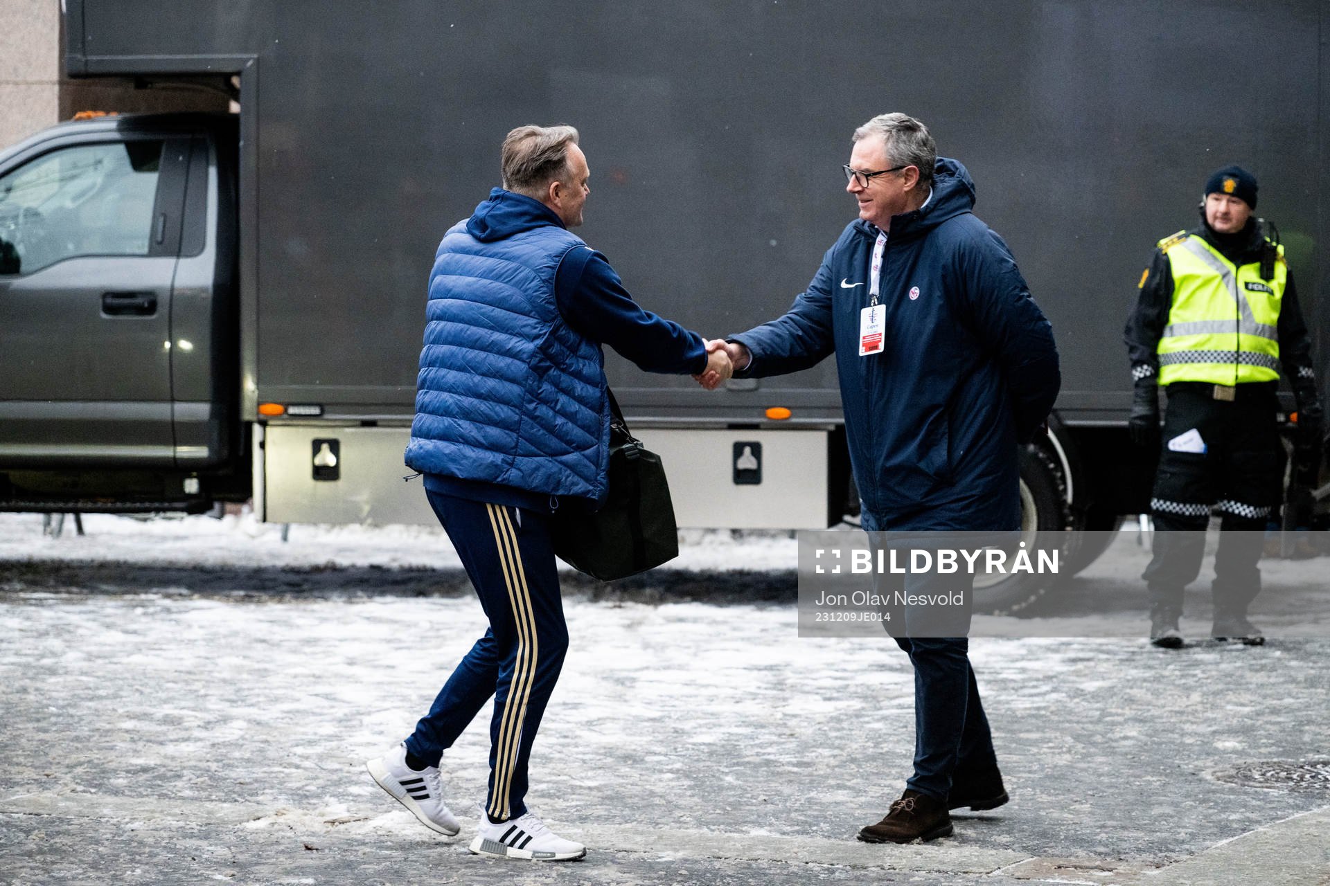 Erling Moe, head coach of Molde, and Rune Pedersen of NFF