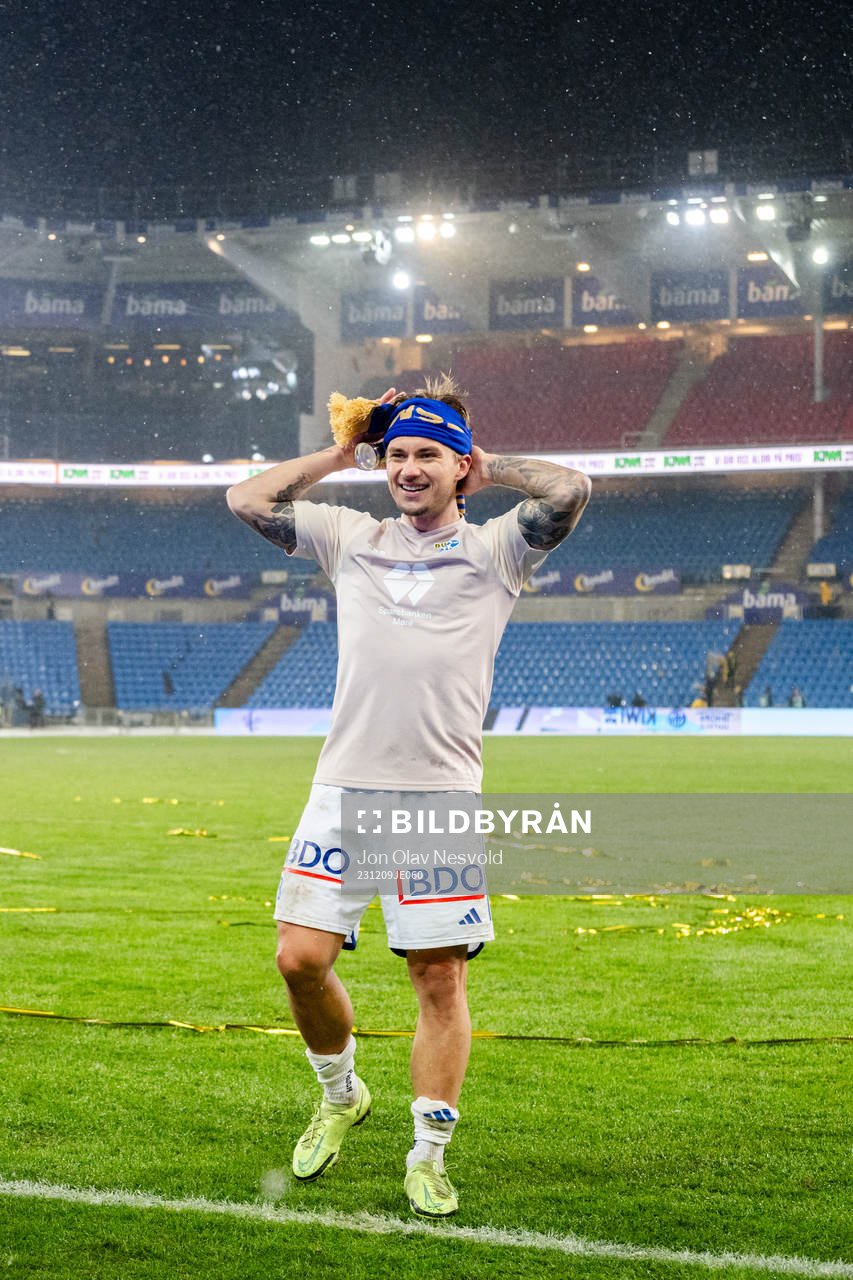 Fredrik Gulbrandsen of Molde celebrate