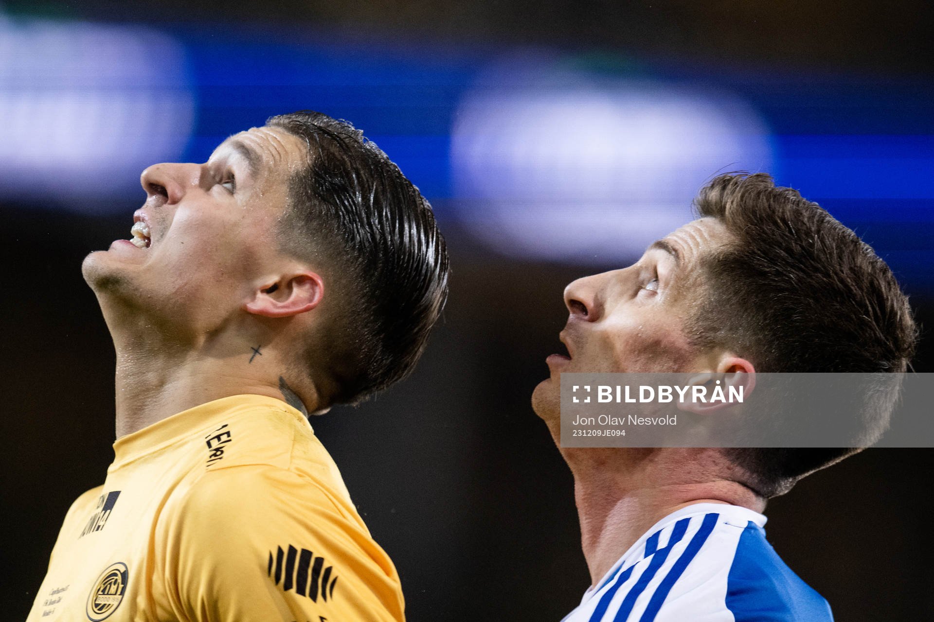 Nino Zugelj of Bodø/Glimt and Kristoffer Haugen of Molde