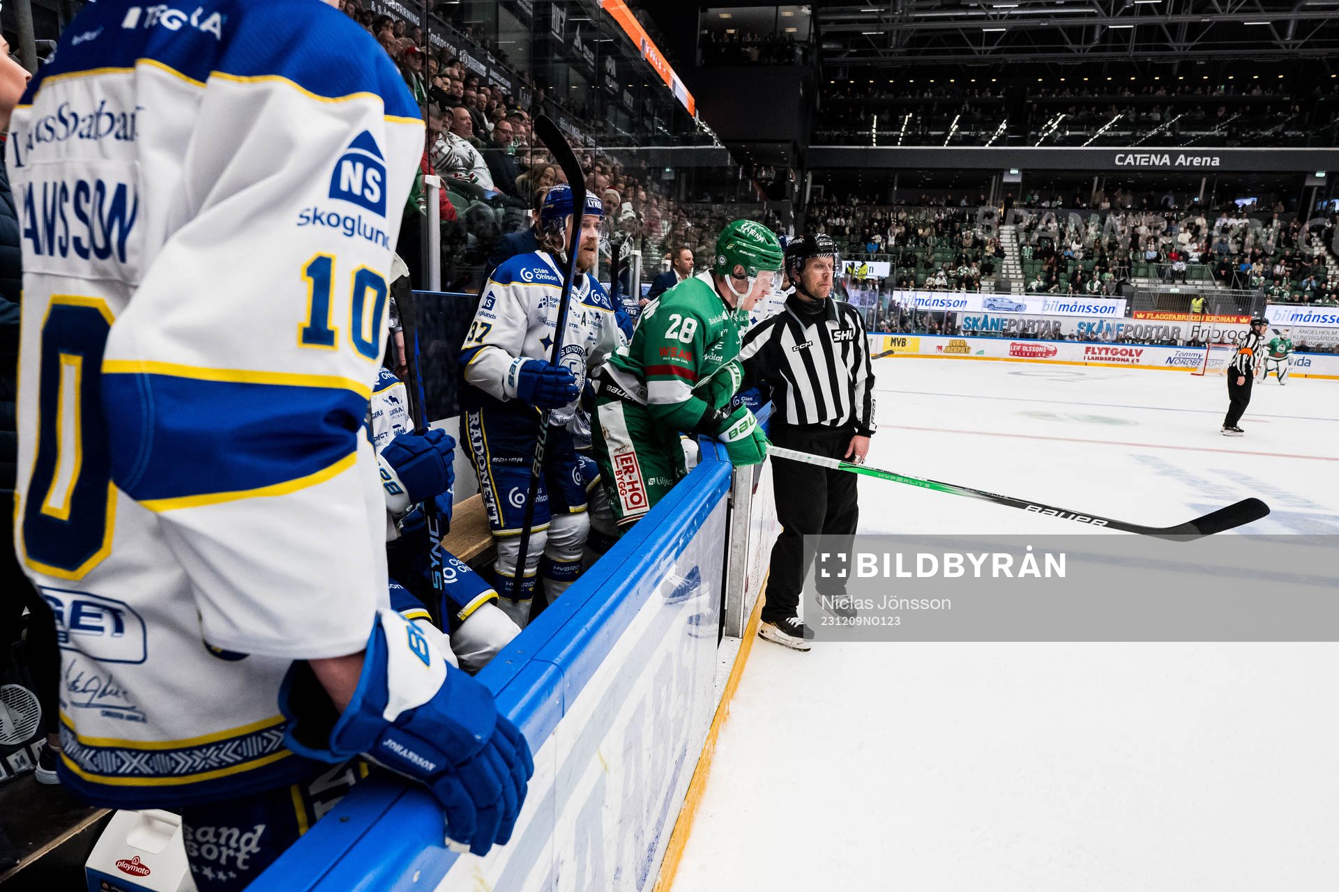 Leksands Anton Lindholm  och Rögles Anton Bengtsson i