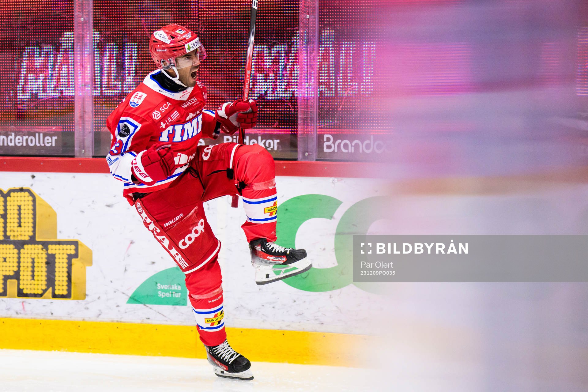 Timrås Jeremy Boyce-Rotevall jublar
