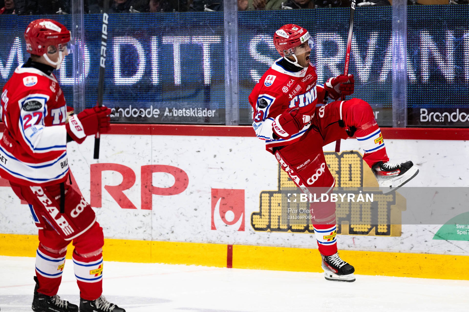 Timrås Jeremy Boyce-Rotevall jublar