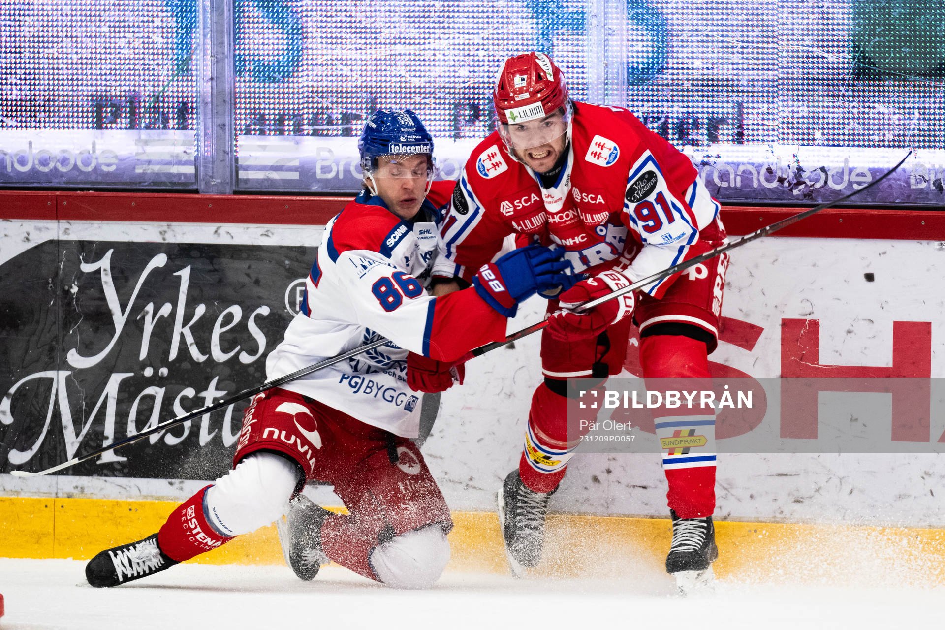 Oskarshamns Lukas Jasek och Timrås Magnus Pääjärvi