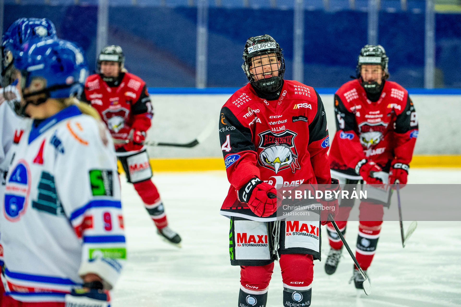 Malmö Redhawks Siobhan Birch jublar