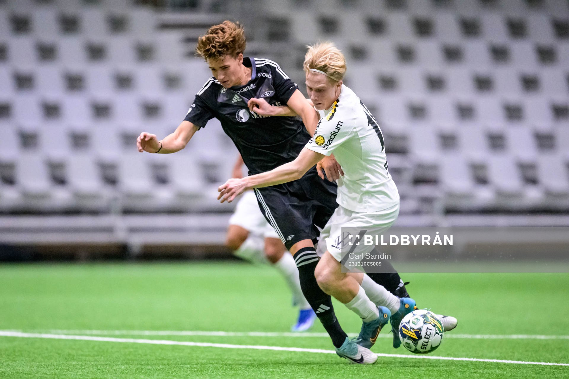 Rosenborgs Boye Skøre Hedman och AIKs Andreas Redkin
