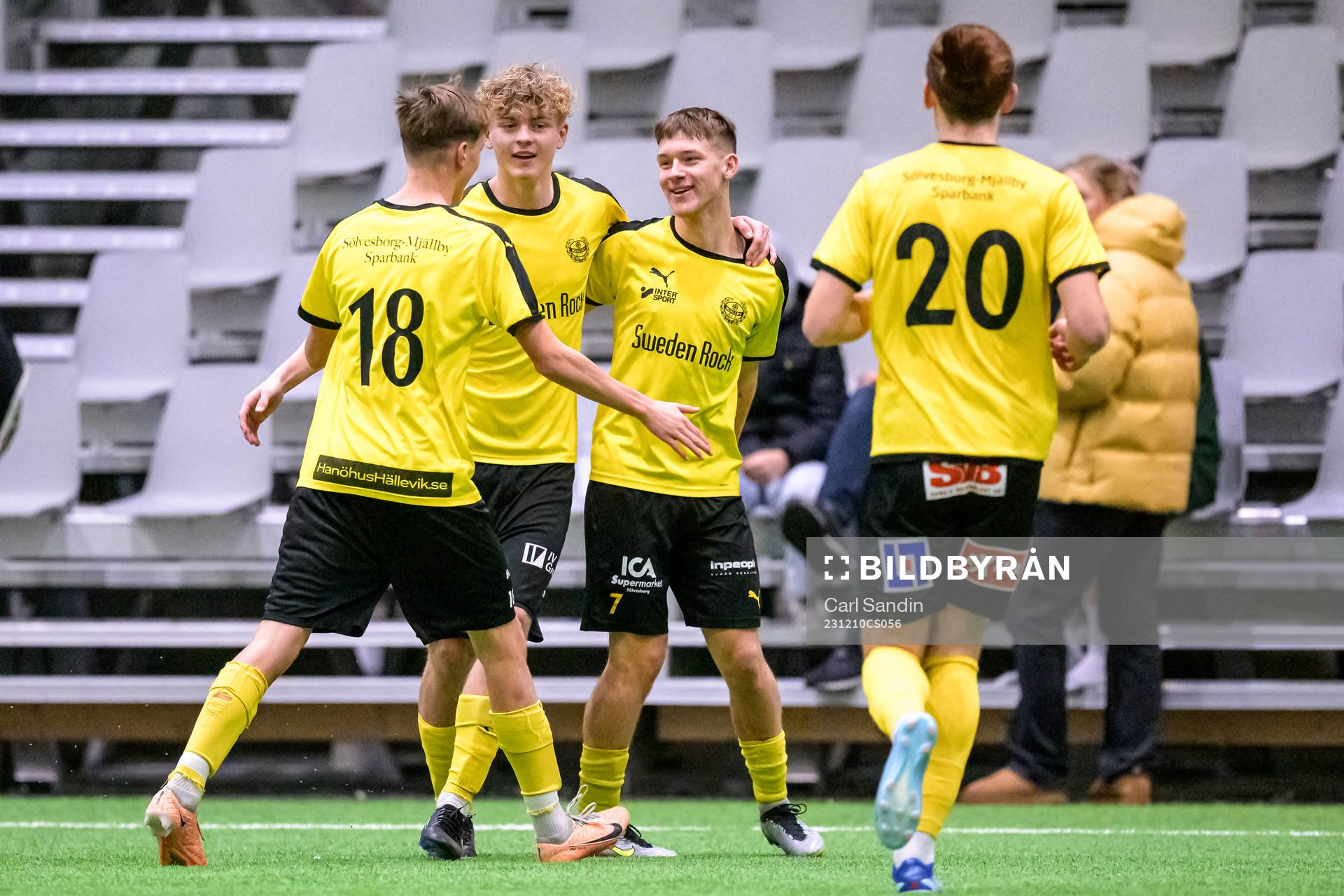 Mjällbys Kimmen Nennesson jublar