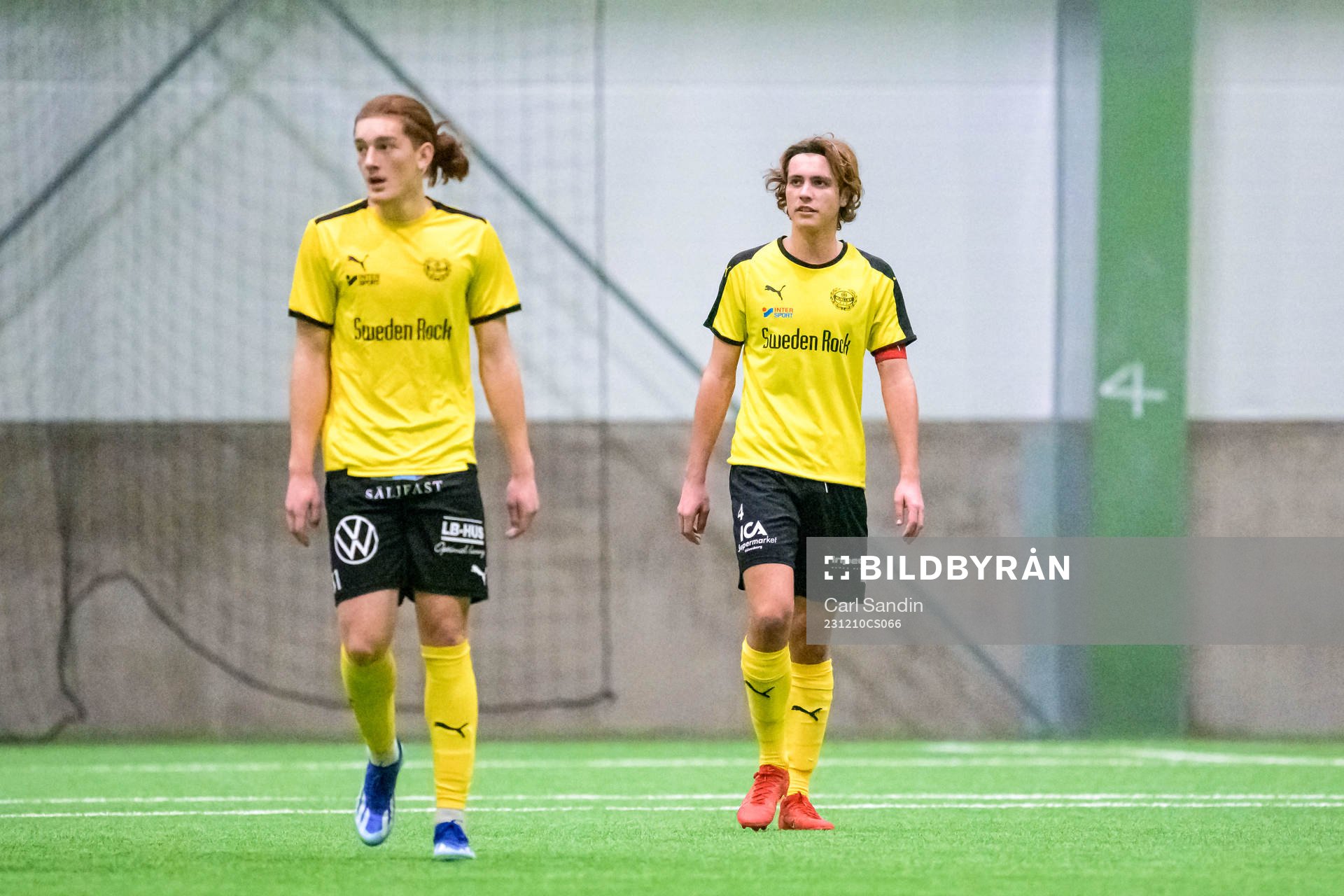Mjällbys Benjamin Alija och Liam Svensson deppar