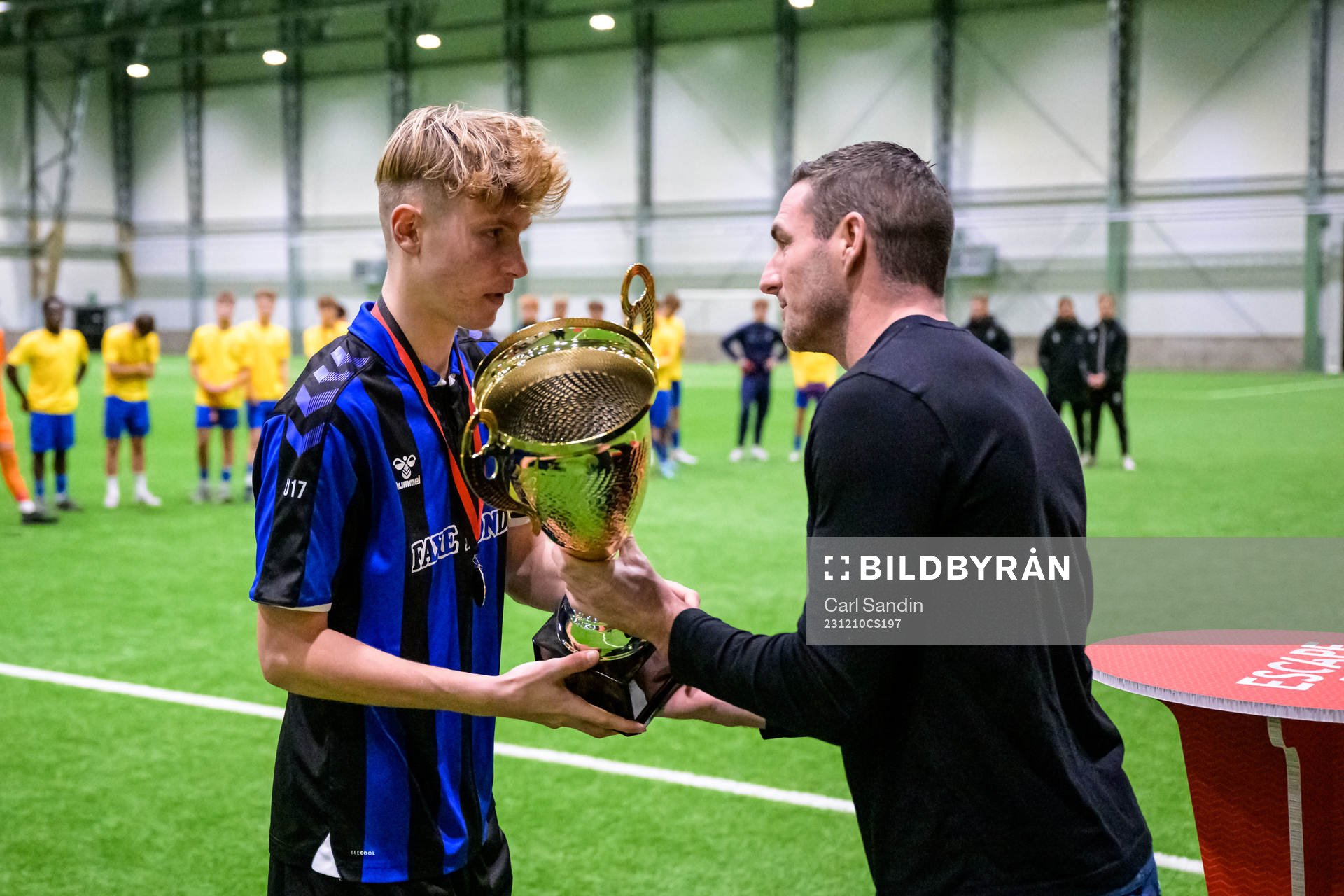 Odenses Mikkel Juul under finalen i Skandinaviska Mästerskapen mellan Bröndby och Odense den 10 december 2023 i Borås.