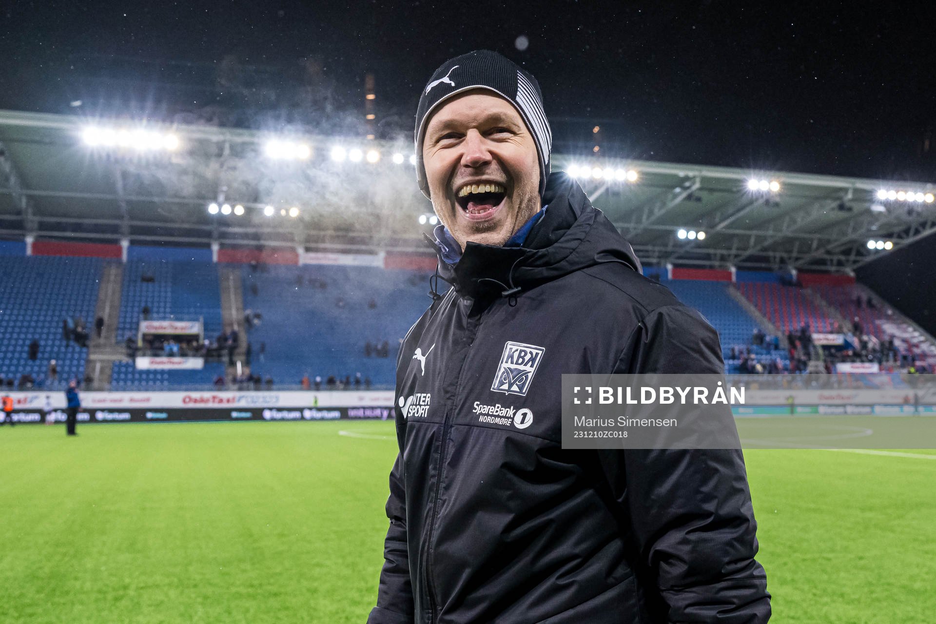Amund Skiri, head coach of Kristiansund, celebrates