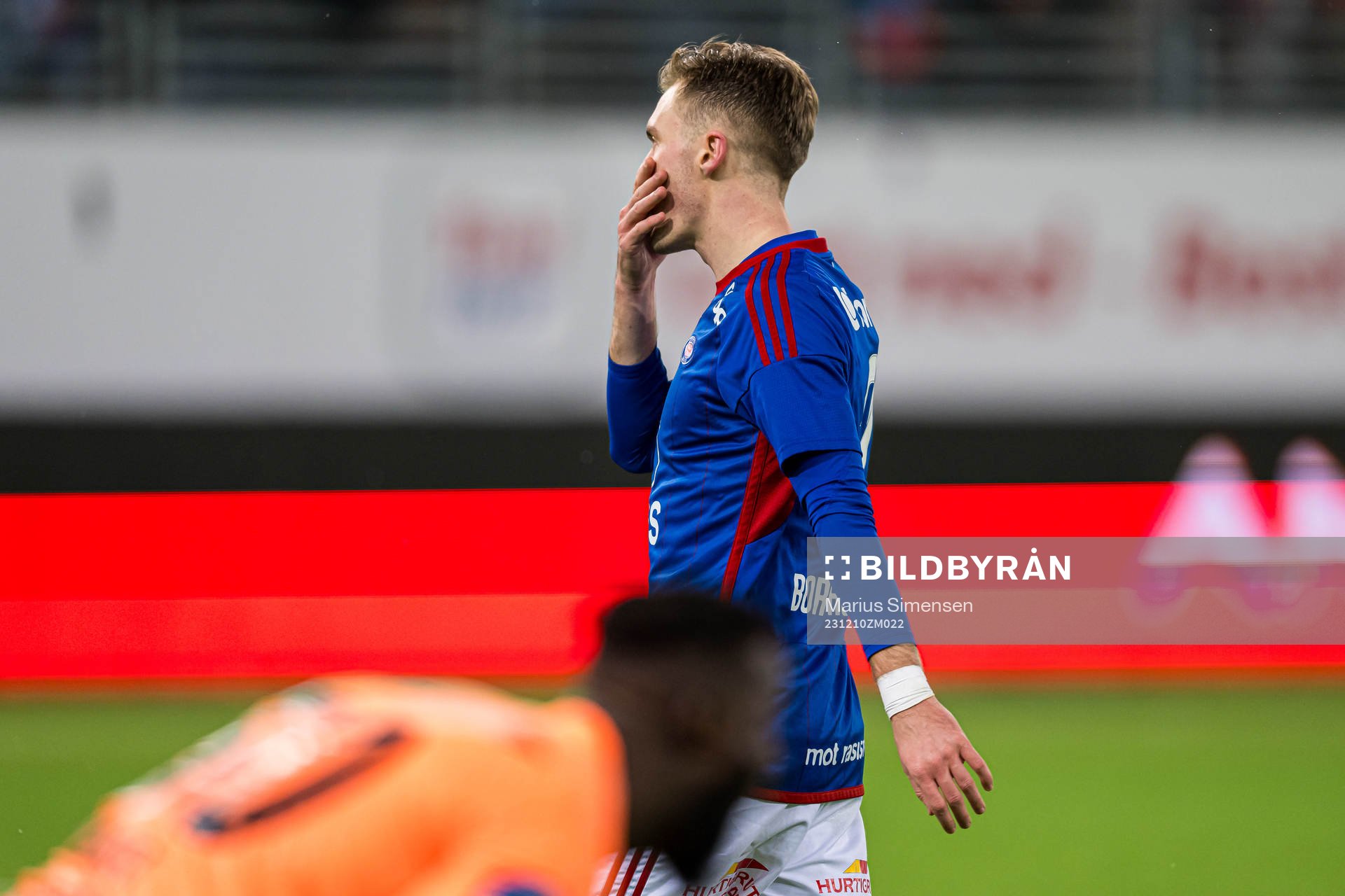 Christian Borchgrevink of Vålerenga looks dejected