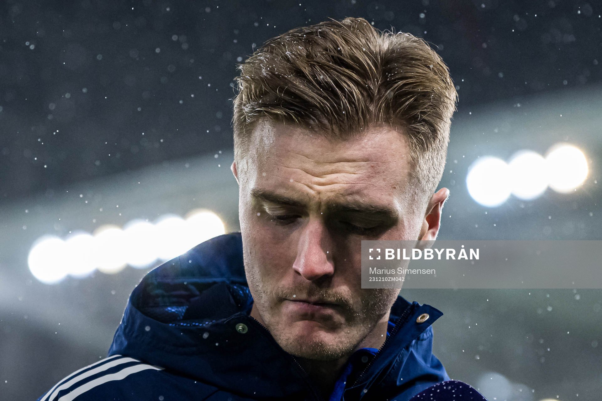 Christian Borchgrevink of Vålerenga looks dejected