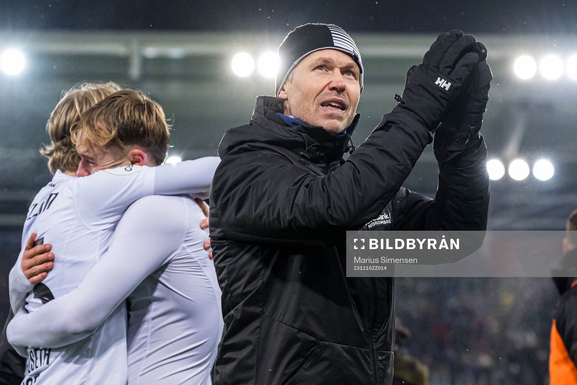 Amund Skiri, head coach of Kristiansund, celebrates