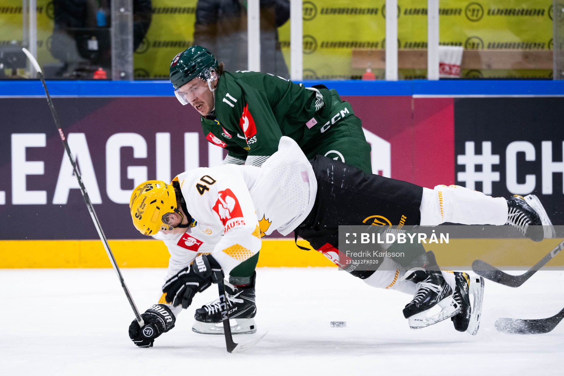 Joakim Nygård of Färjestad and Anton Heikkinen of