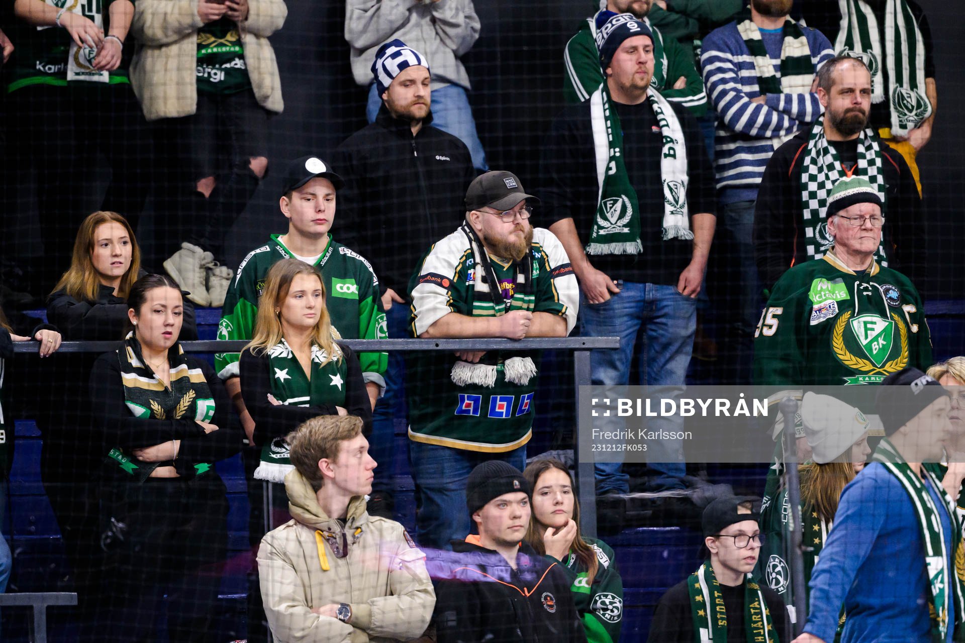 Supporters of Färjestad locks dejected
