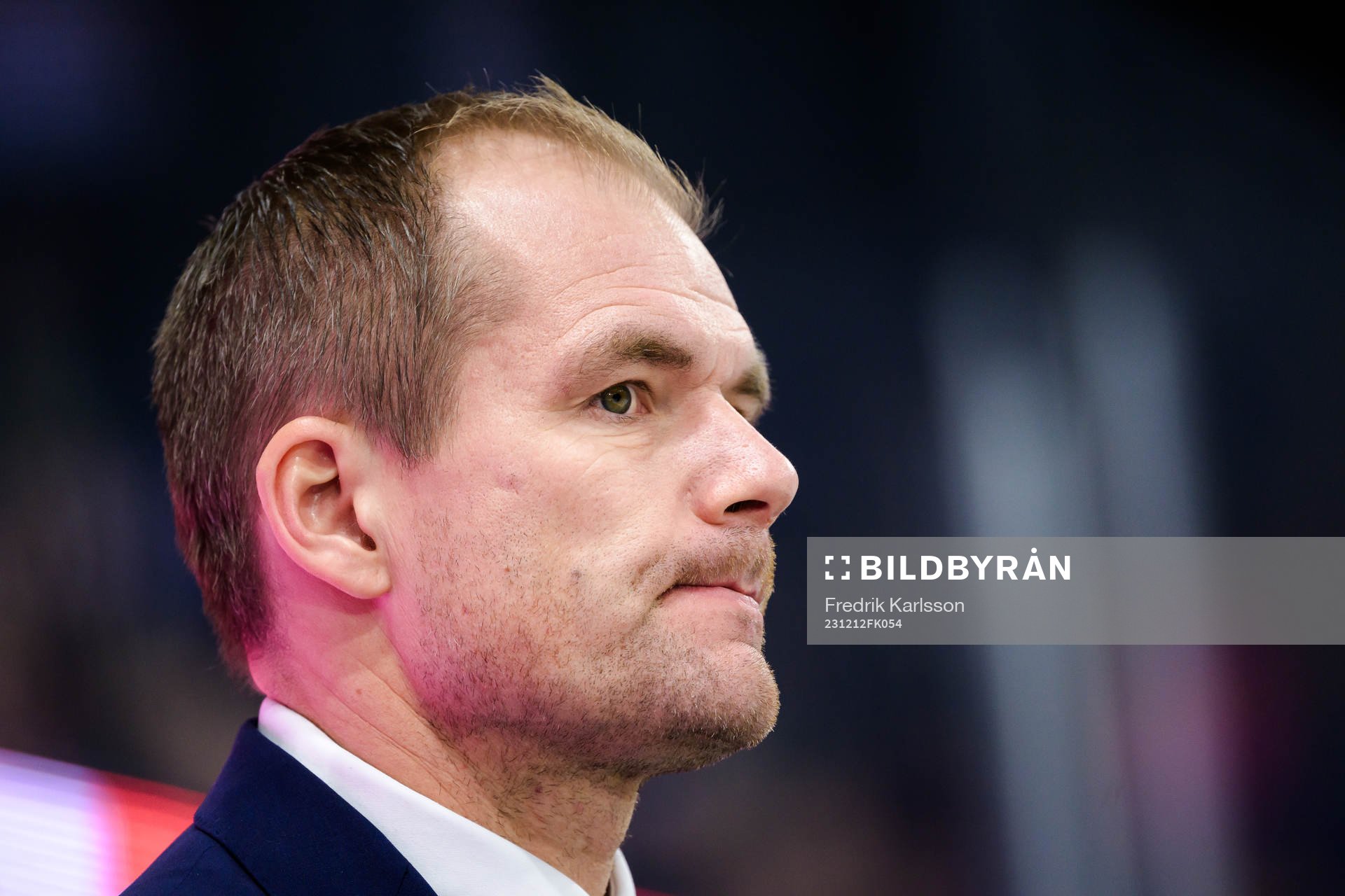 Head coach Thomas Mitell of Färjestad looks dejected