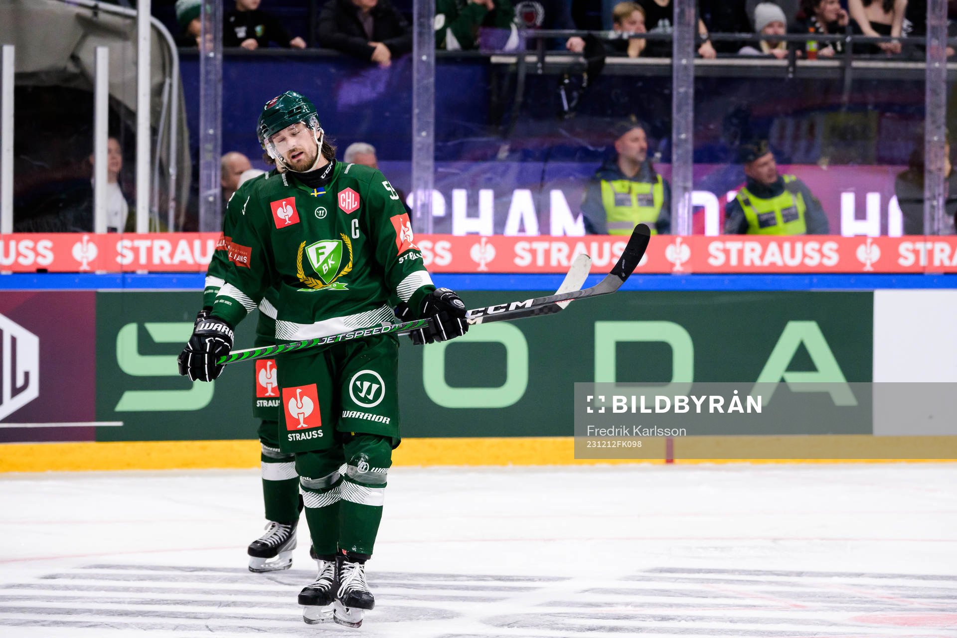 Linus Johansson of Färjestad looks dejected