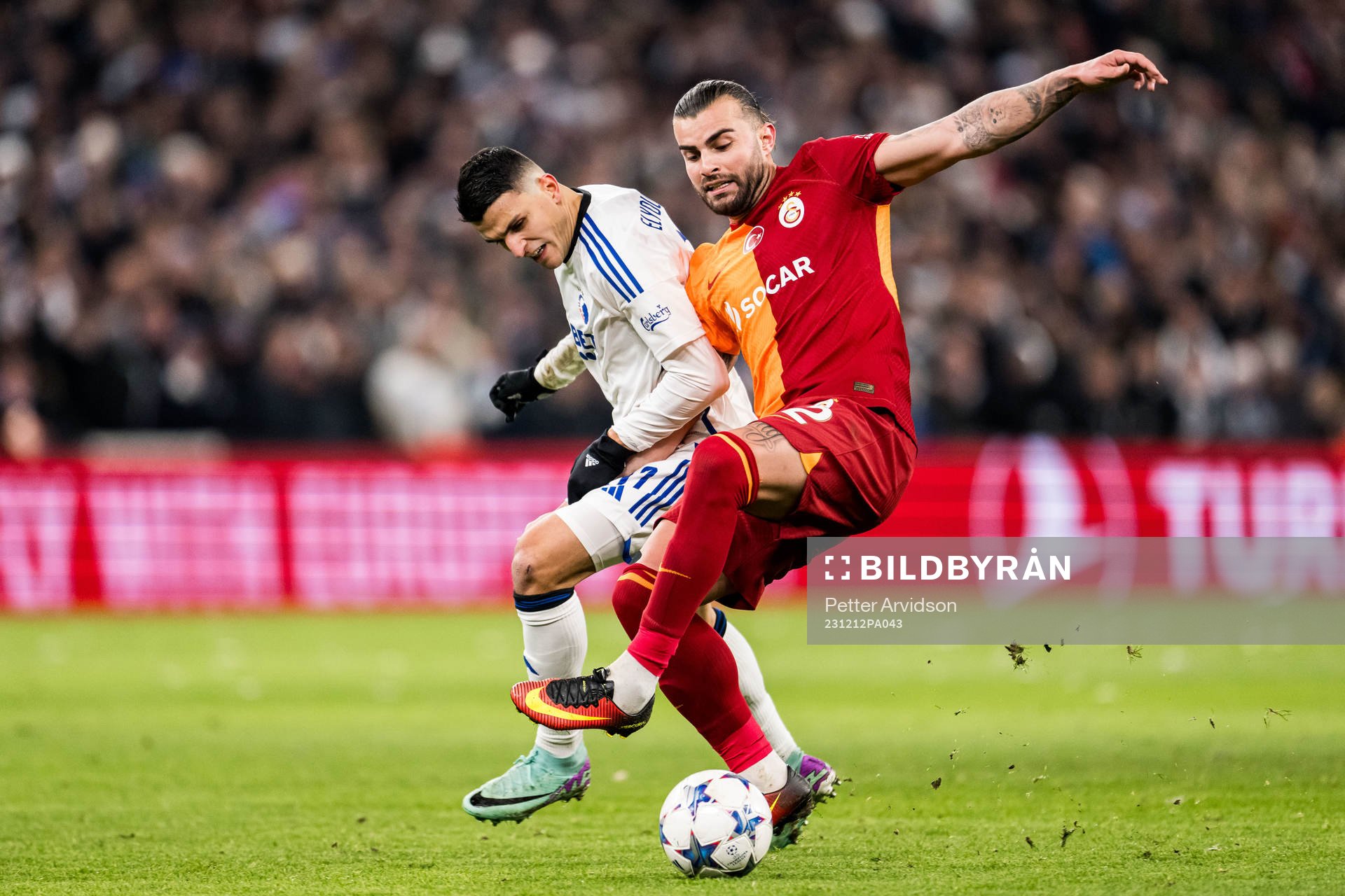 Mohamed Elyounoussi of FC Copenhagen and Abdulkerim