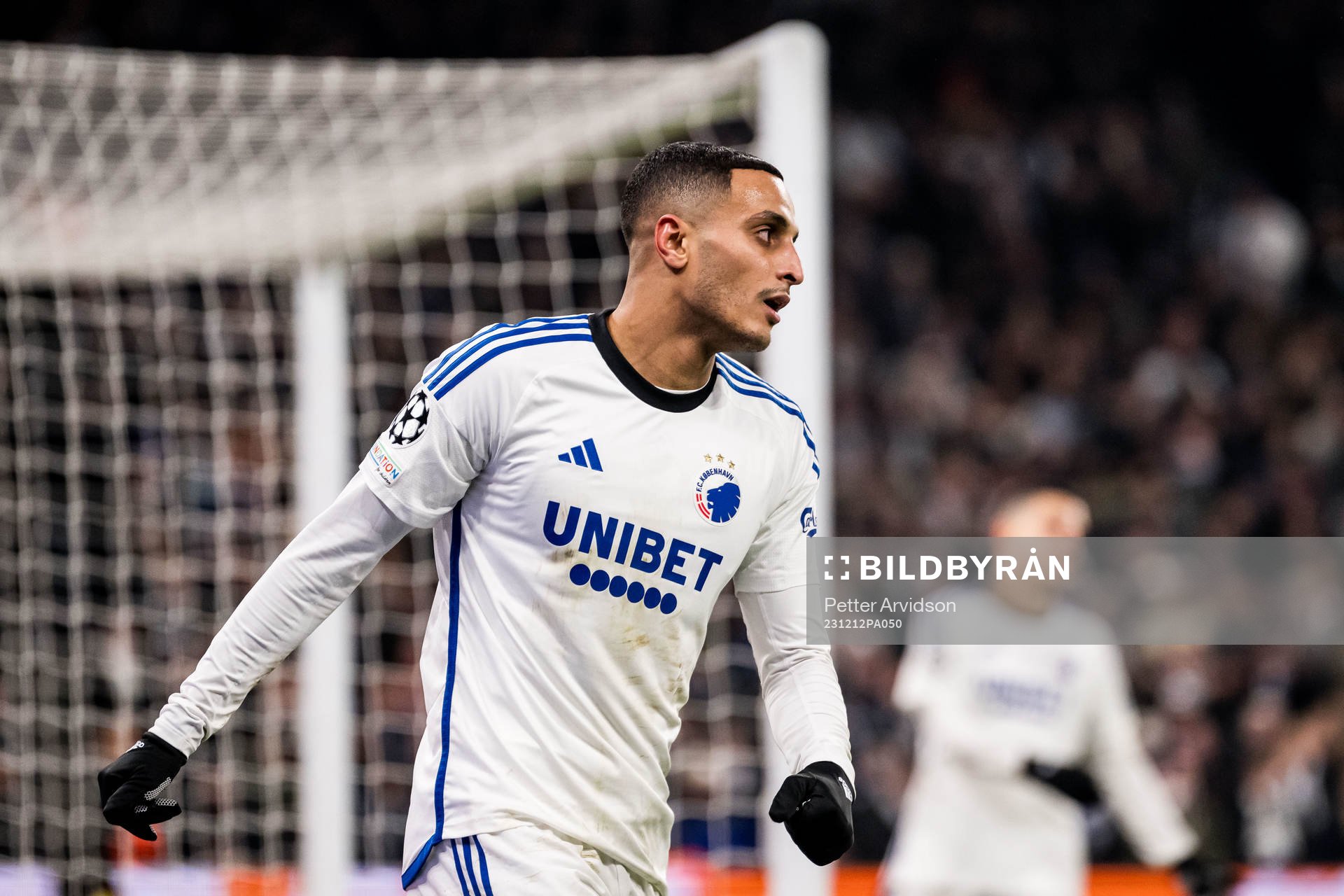 Elias Achouri of FC Copenhagen looks dejected