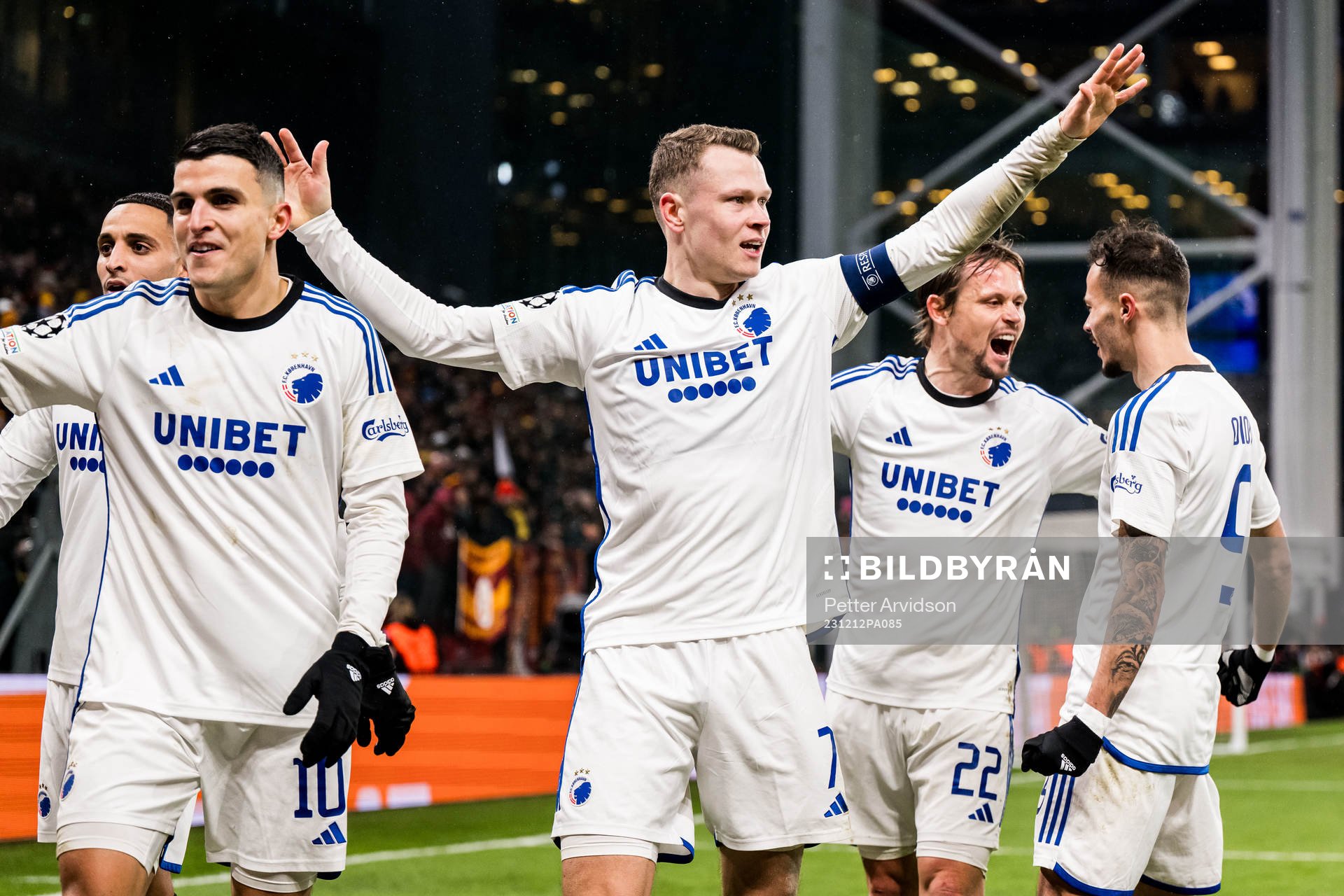 Mohamed Elyounoussi and Viktor Claesson of FC Copenhagen