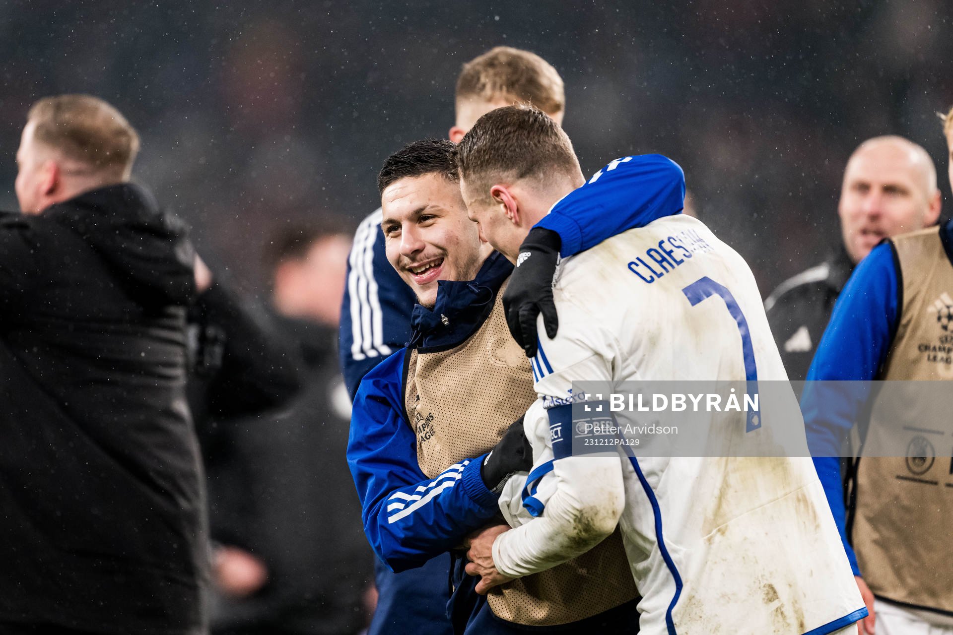 Roony Bardghji of FC Copenhagen Viktor Claesson of FC