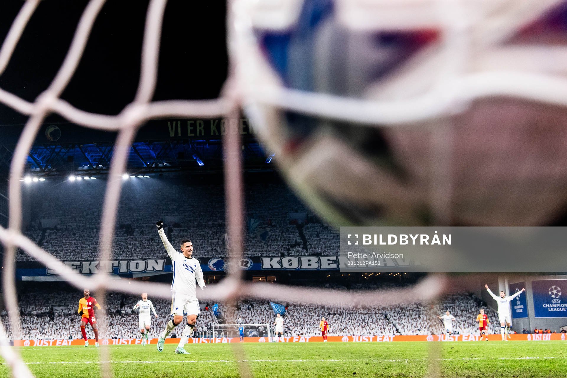 Mohamed Elyounoussi of FC Copenhagen celebrates