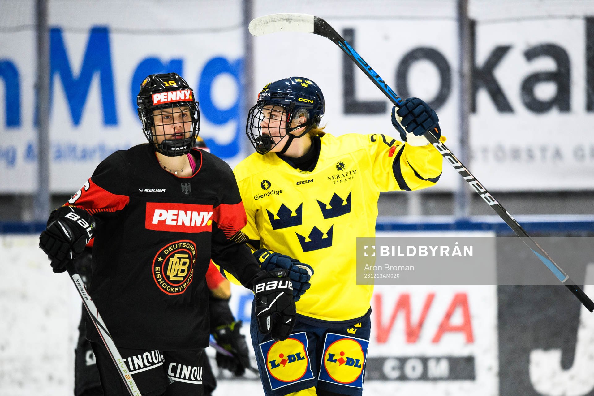 Sveriges Hanna Thuvik jublar
