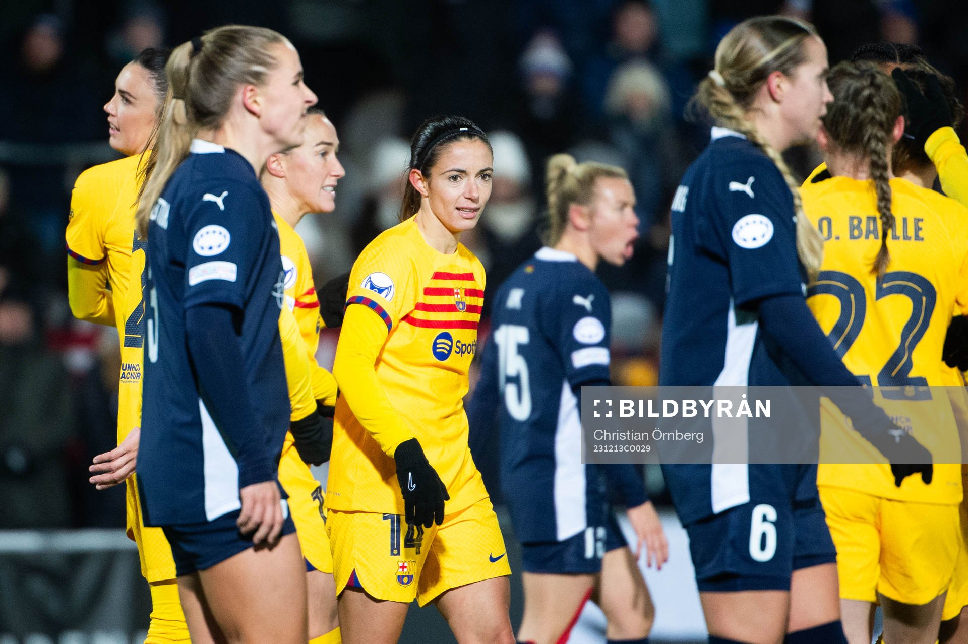 Aitana Bonmati of Barcelona celebrates with team mates