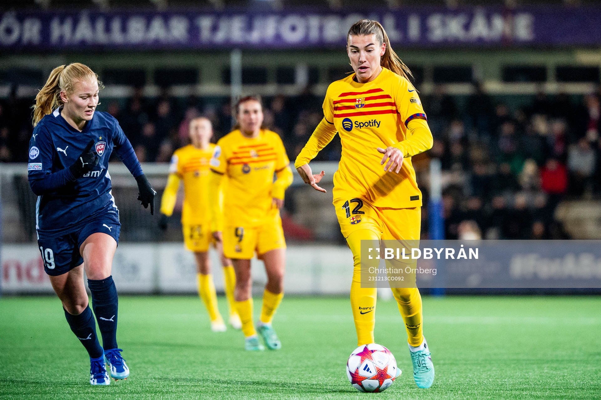 Patri Guijarro of Barcelona and Sofie Bruun Bredgaard of FC Rosengård during the UEFA Women's Champions League football match between FC Rosengård and Barcelona on December 13, 2023 in Malmö.
