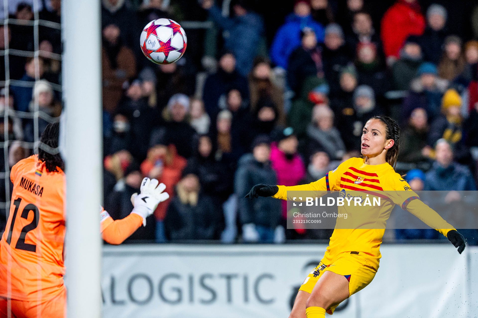 Aitana Bonmati of Barcelona scores on goalkeeper Angel Mukasa of FC Rosengård during the UEFA Women's Champions League football match between FC Rosengård and Barcelona on December 13, 2023 in Malmö. 